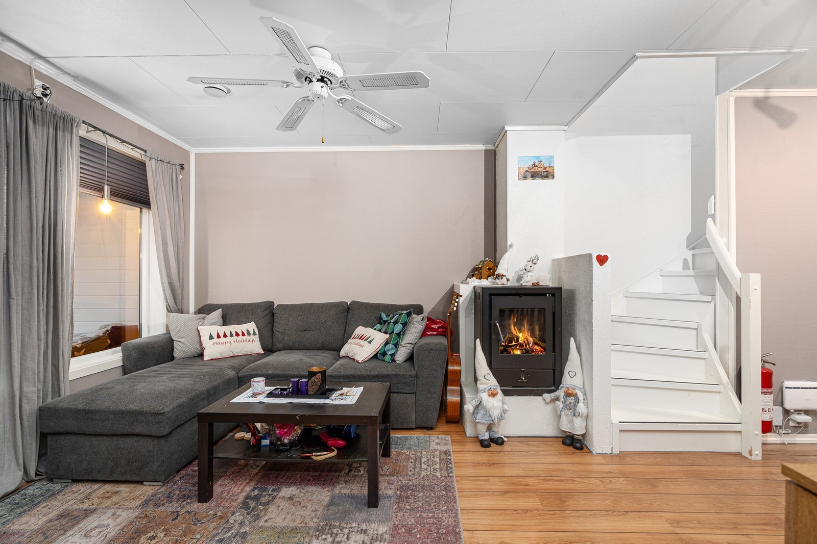 Stue med peis Galleribilde