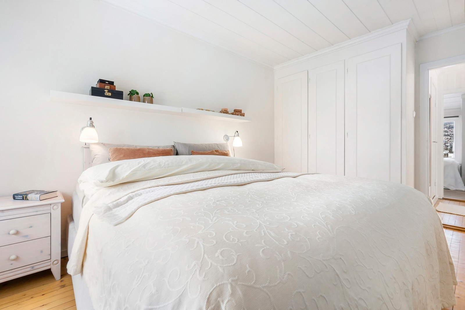 Godt med garderobeplass. Galleribilde