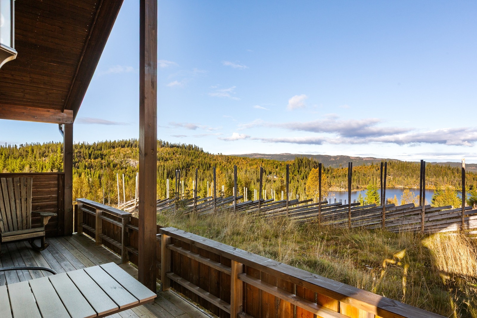 Eiendommen ligger på Liaåsen i Sør-Aurdal kommune. Galleribilde