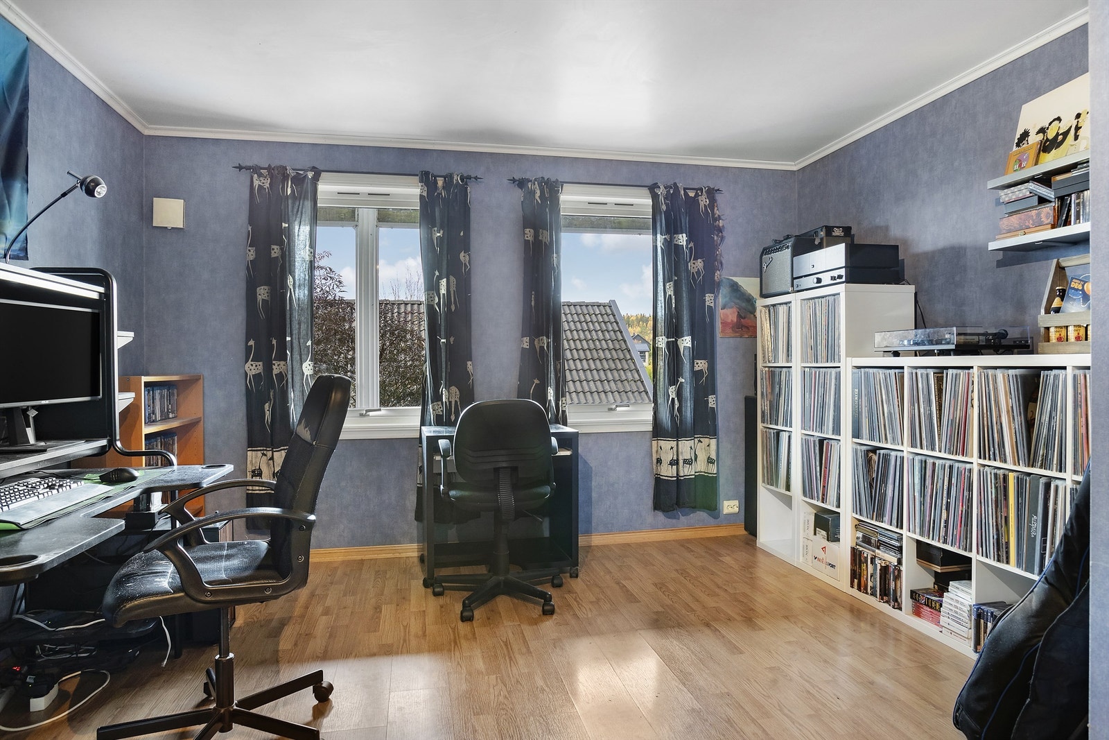 Et soverom benyttes i dag som et kontor/gaming/musikkrom Galleribilde