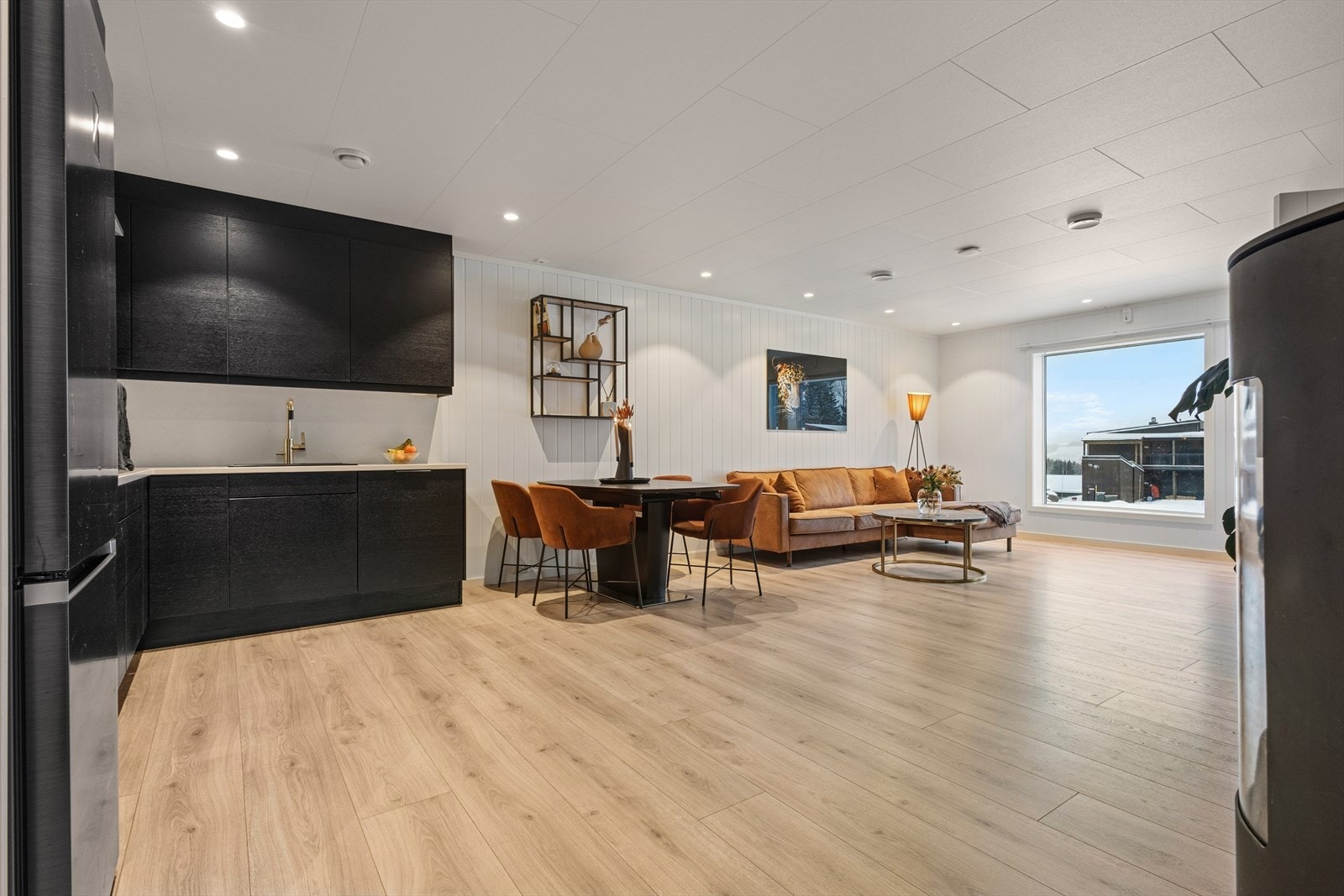 Leiligheten har en god planløsning med praktisk trappefri adkomst. Galleribilde