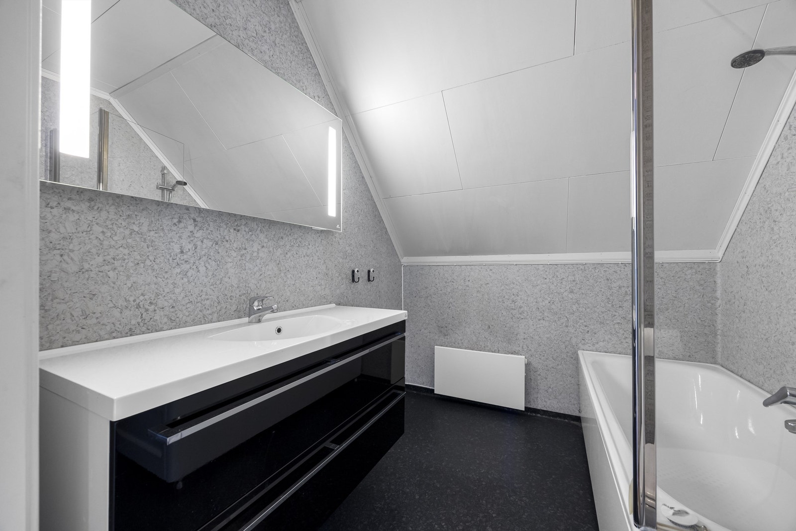 Baderom i 2. etasje. Galleribilde