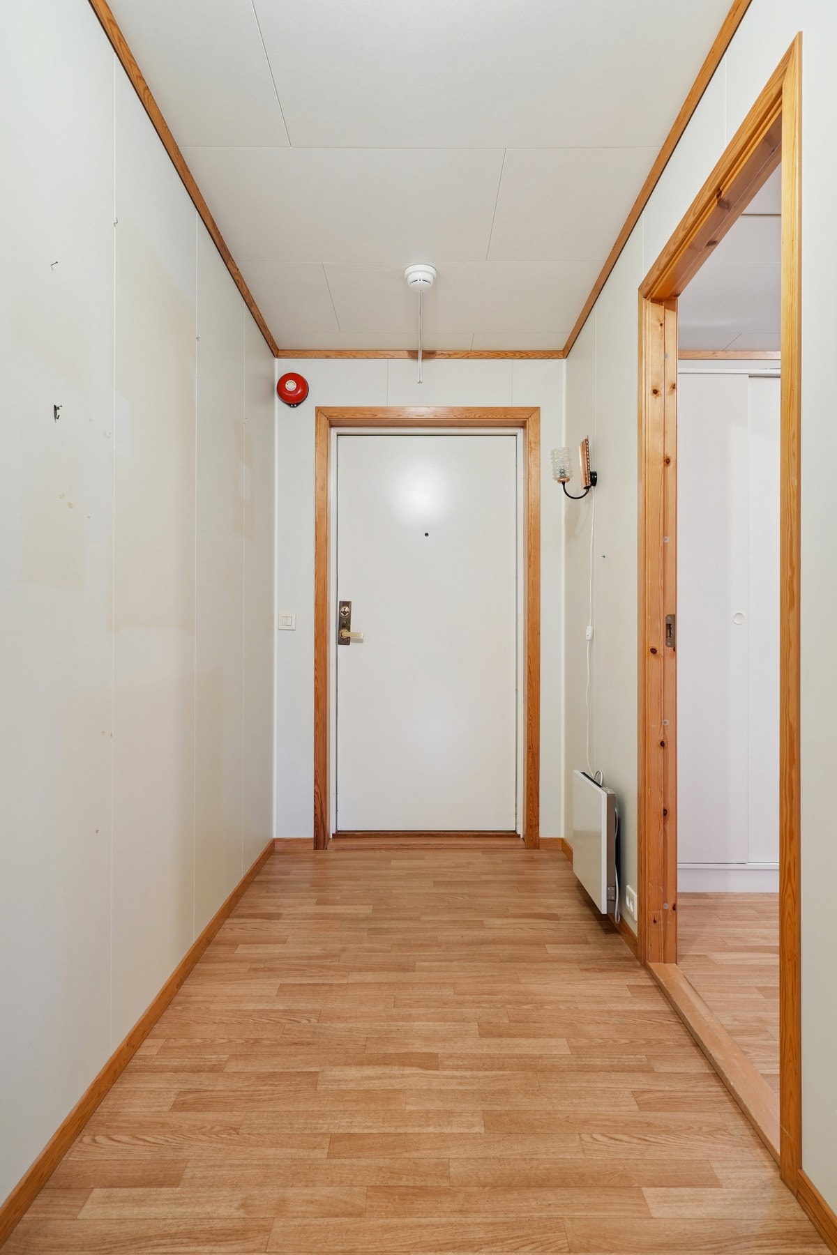 Gang og entré. Her er det plass til oppbevaring av yttertøy og sko. Galleribilde