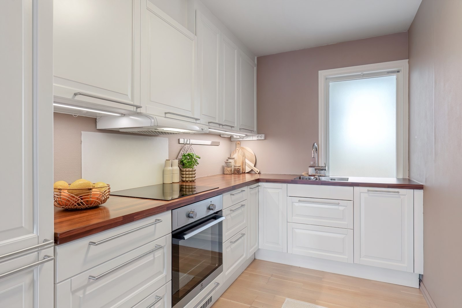 Pen kjøkkeninnredning fra Epoq (2017) Galleribilde