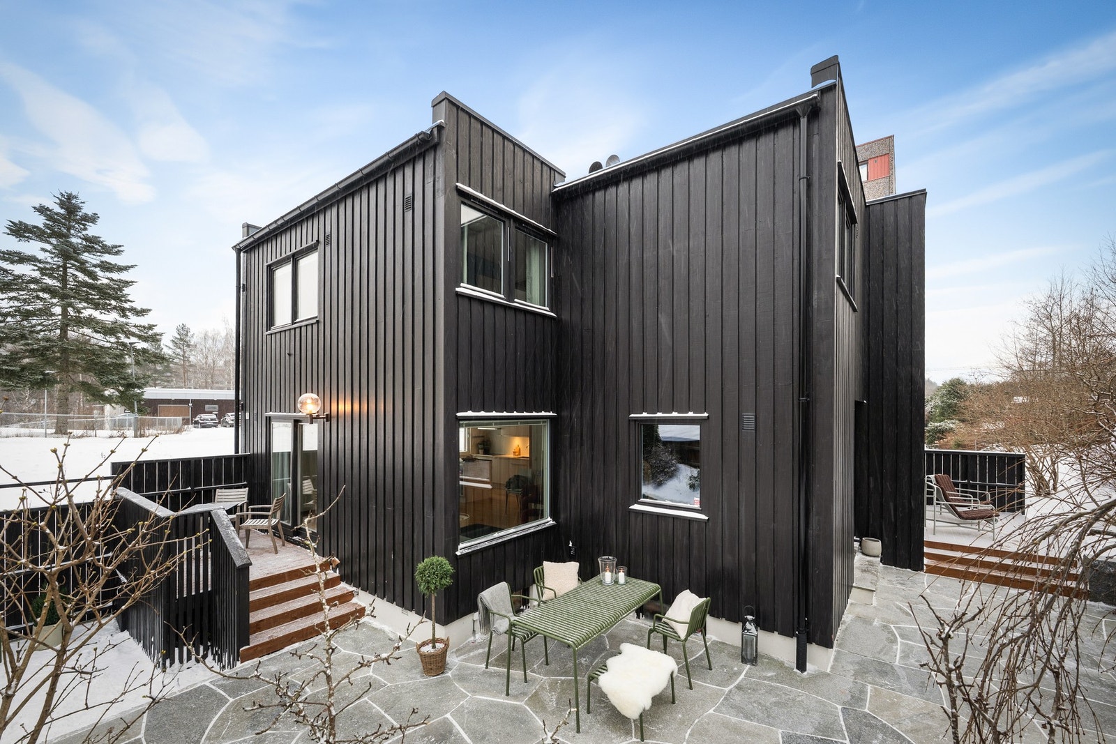 Velkommen til Røahagan 1D, presentert av Vegar Giæver v/ EIE eiendomsmegling Røa, Skøyen og Ullern. Foto: Arne Schram. Galleribilde