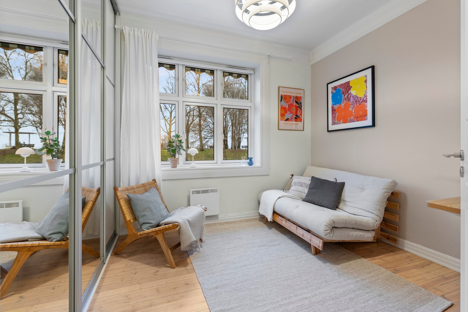 Soverommene har en avslappet atmosfære som gjør det enkelt å falle til ro om kvelden. Galleribilde