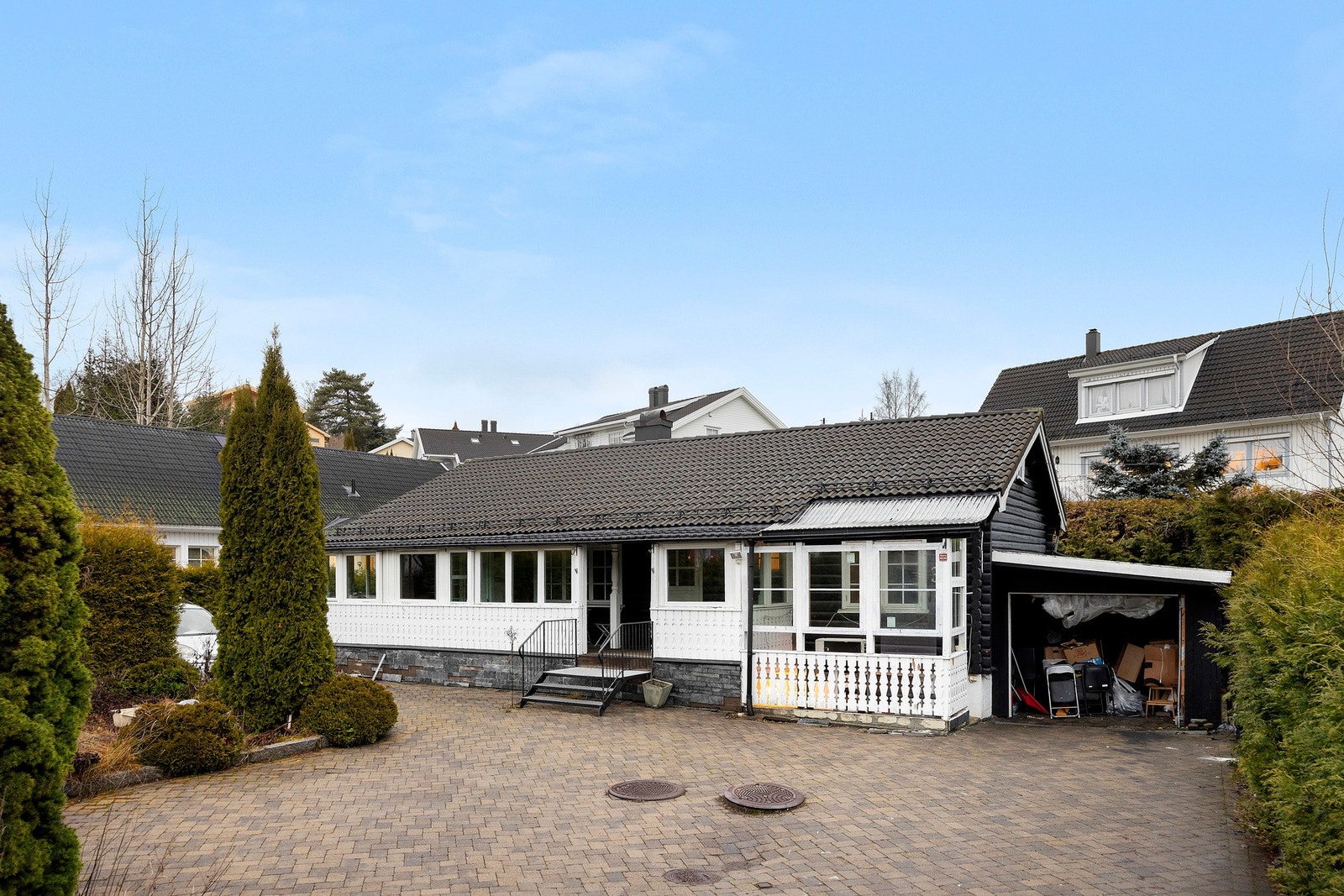 Camilla Schrøder ved Din Lokale Eiendomsmegler EIE Stovner har gleden av å presentere Fjellstuveien 3A! Galleribilde