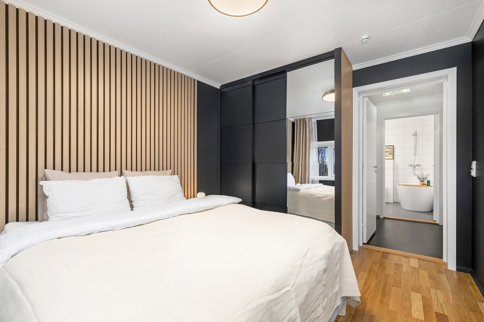 U. etasje: Hovedsoverom Galleribilde