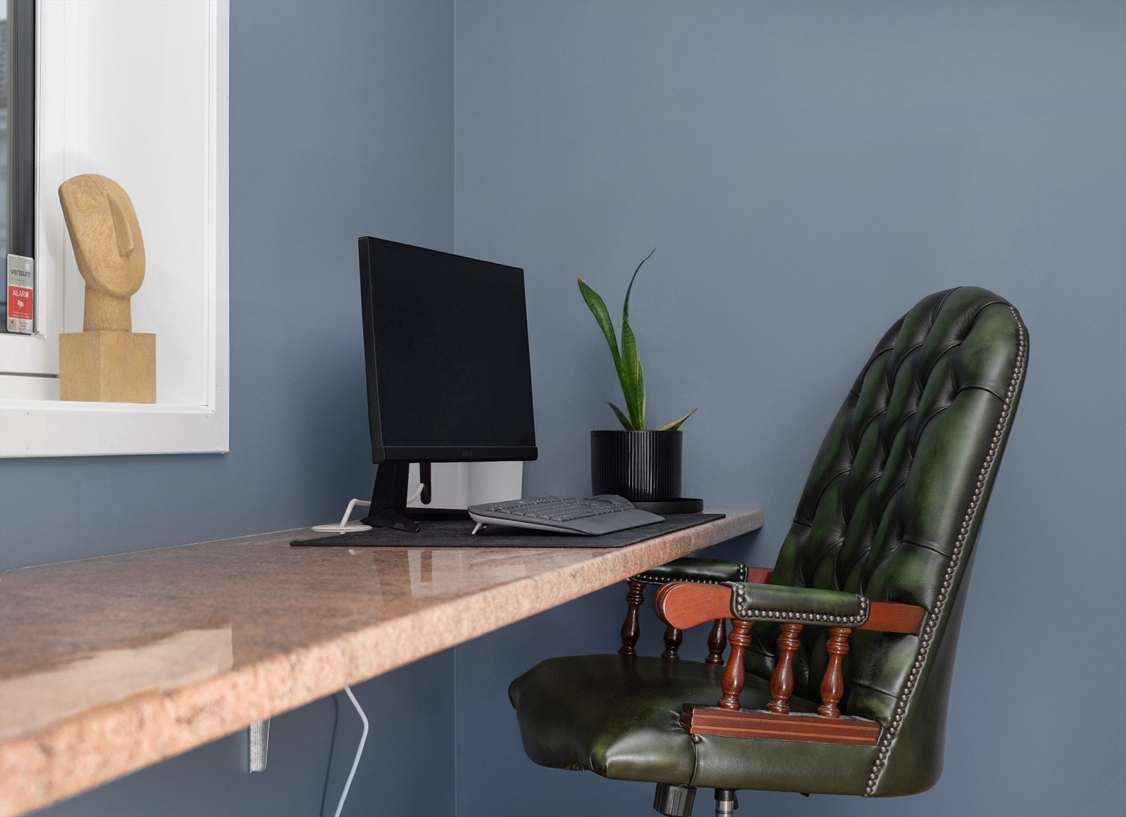 U.etasje: Soverom/Kontor Galleribilde