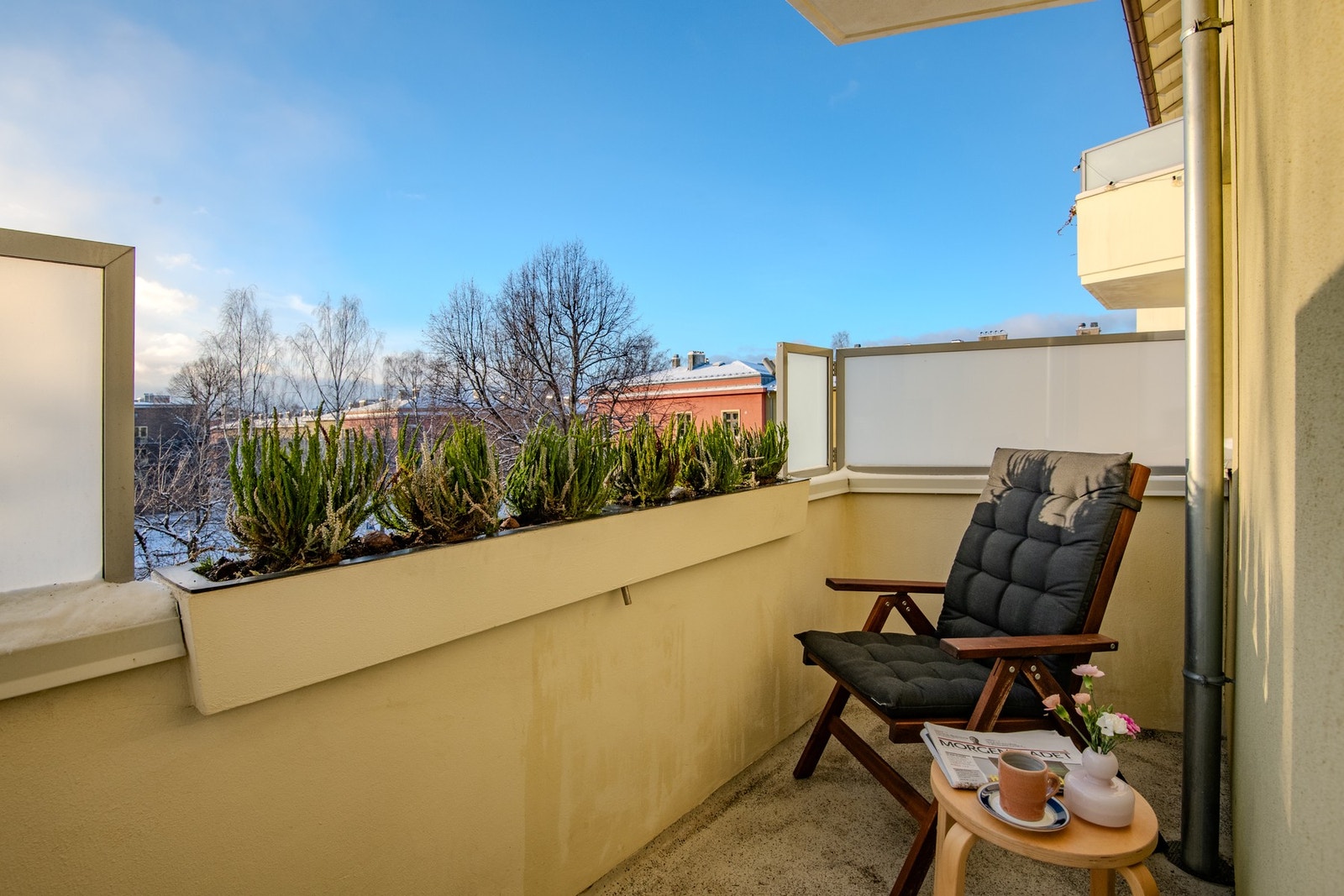 Fra stuen er det utgang til en sørvendt balkong på ca. 3m². Galleribilde