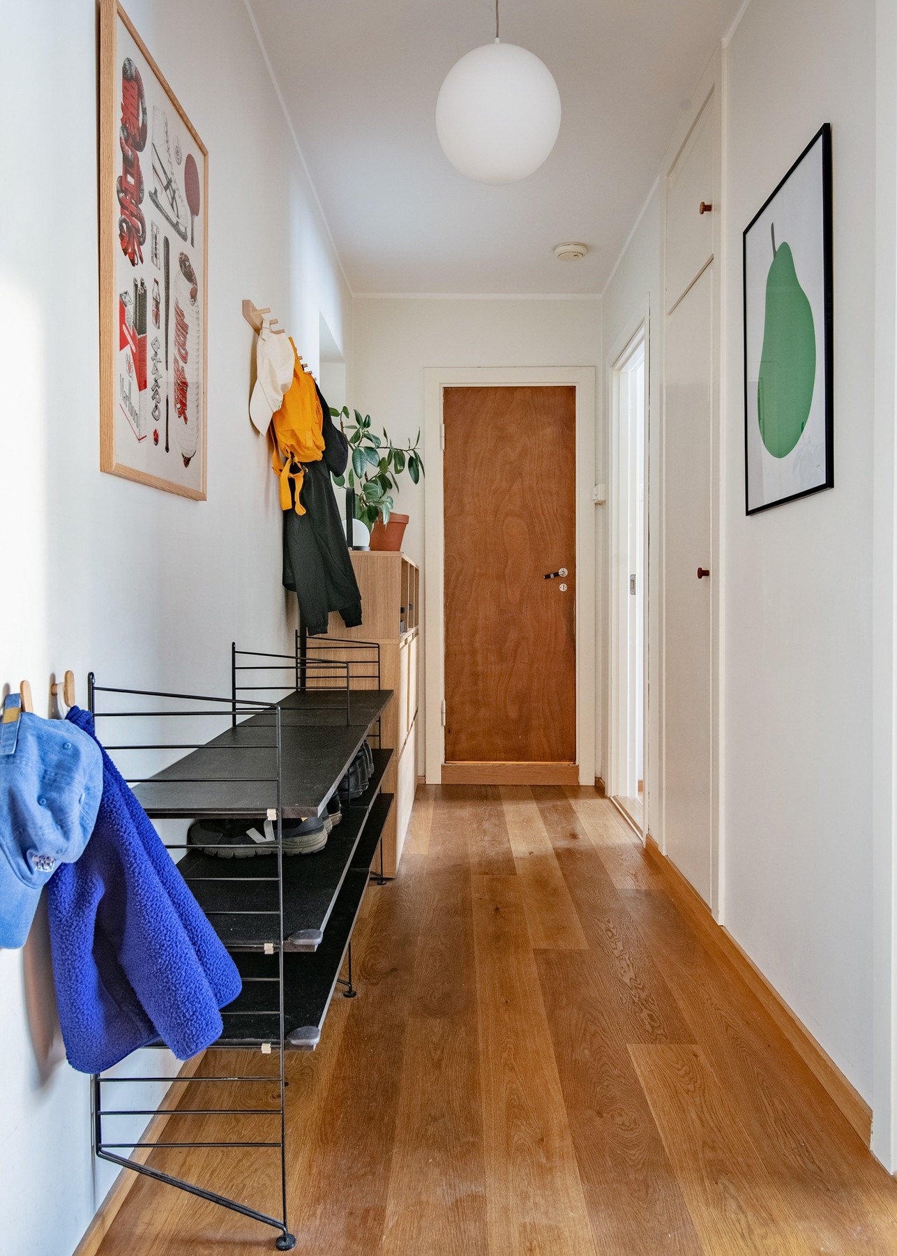 Entréen har god plass til garderobeløsninger og øvrig møblement etter behov. Galleribilde