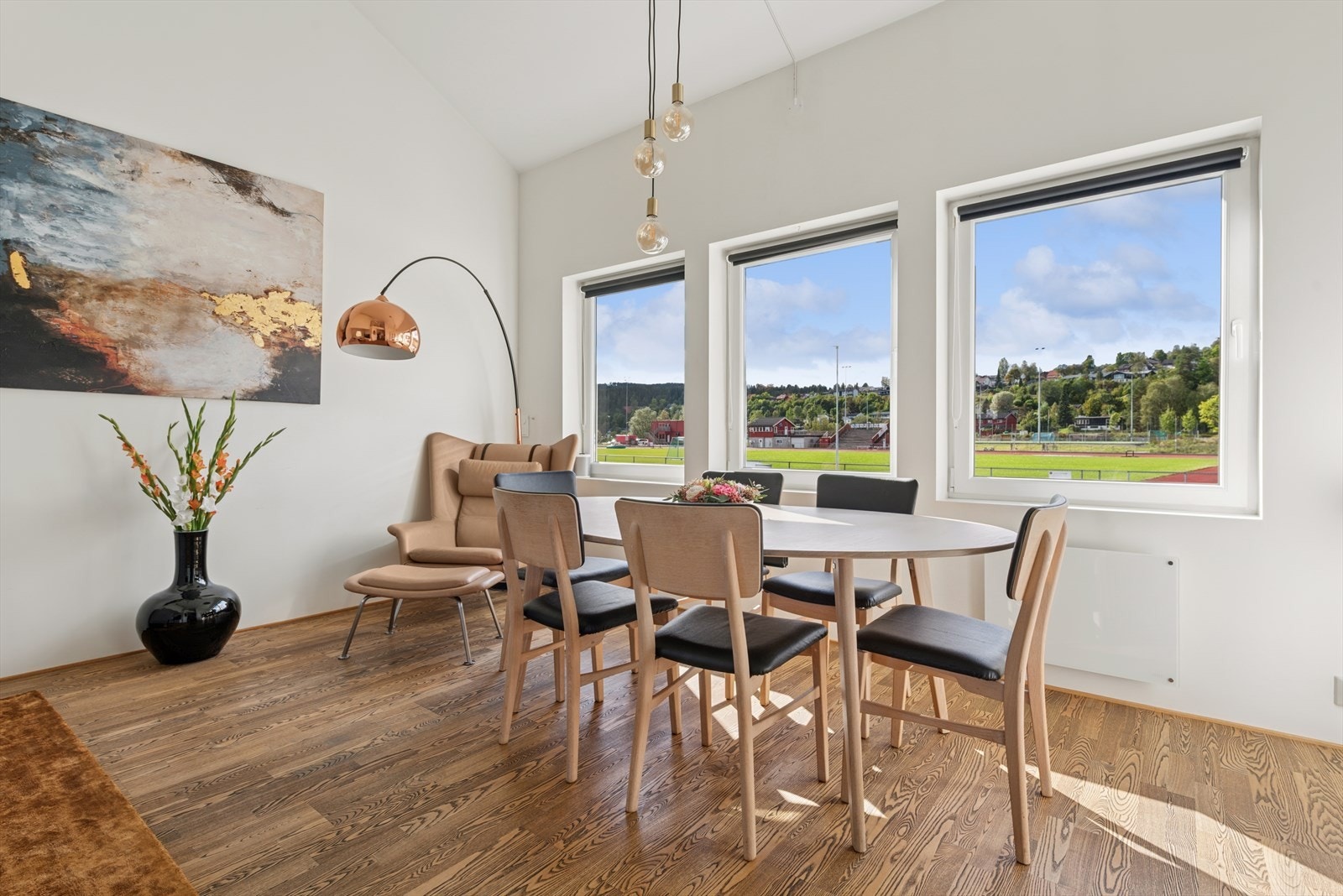 Her kan venner og familie samles rundt bordet til et bedre måltid sammen. Galleribilde