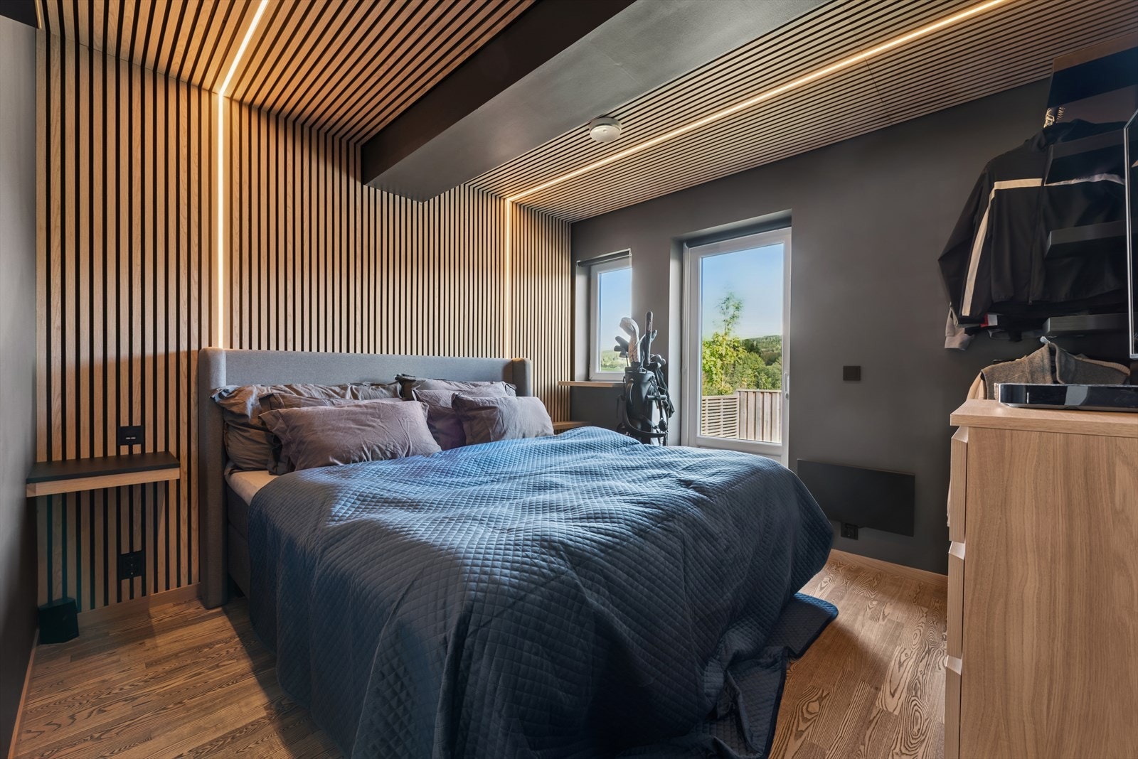 Soverom II har også utgang til hagen. Galleribilde