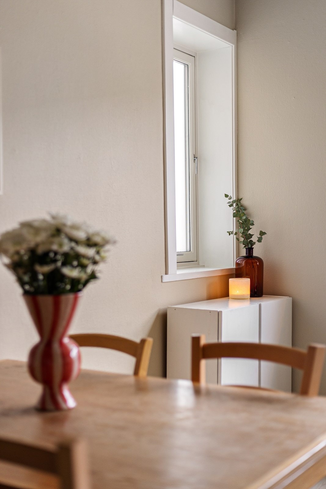 Leiligheten har en koselig og sjarmerende stil. Galleribilde