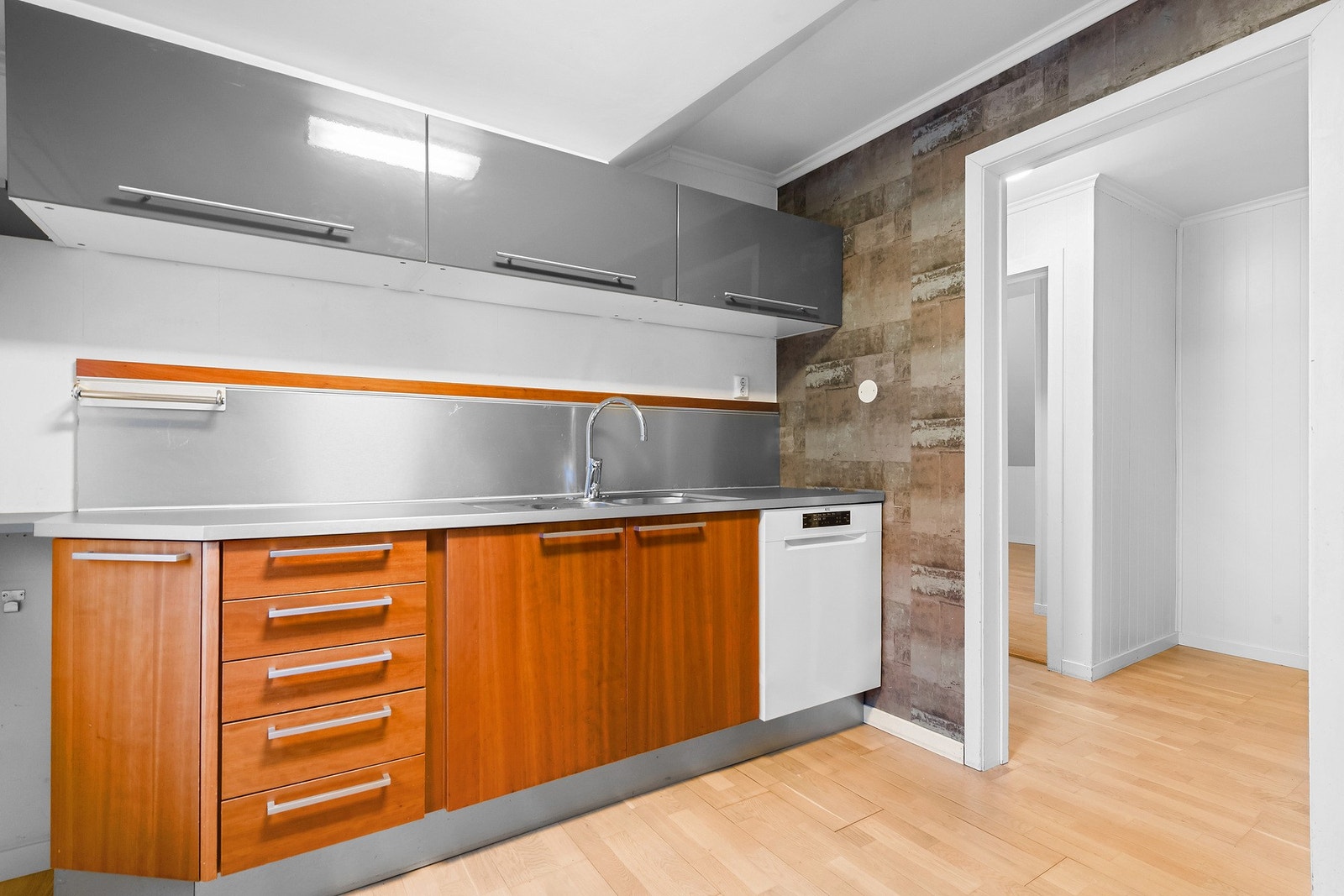 Boenhet på loft: Boenheten har separat kjøkken. Galleribilde