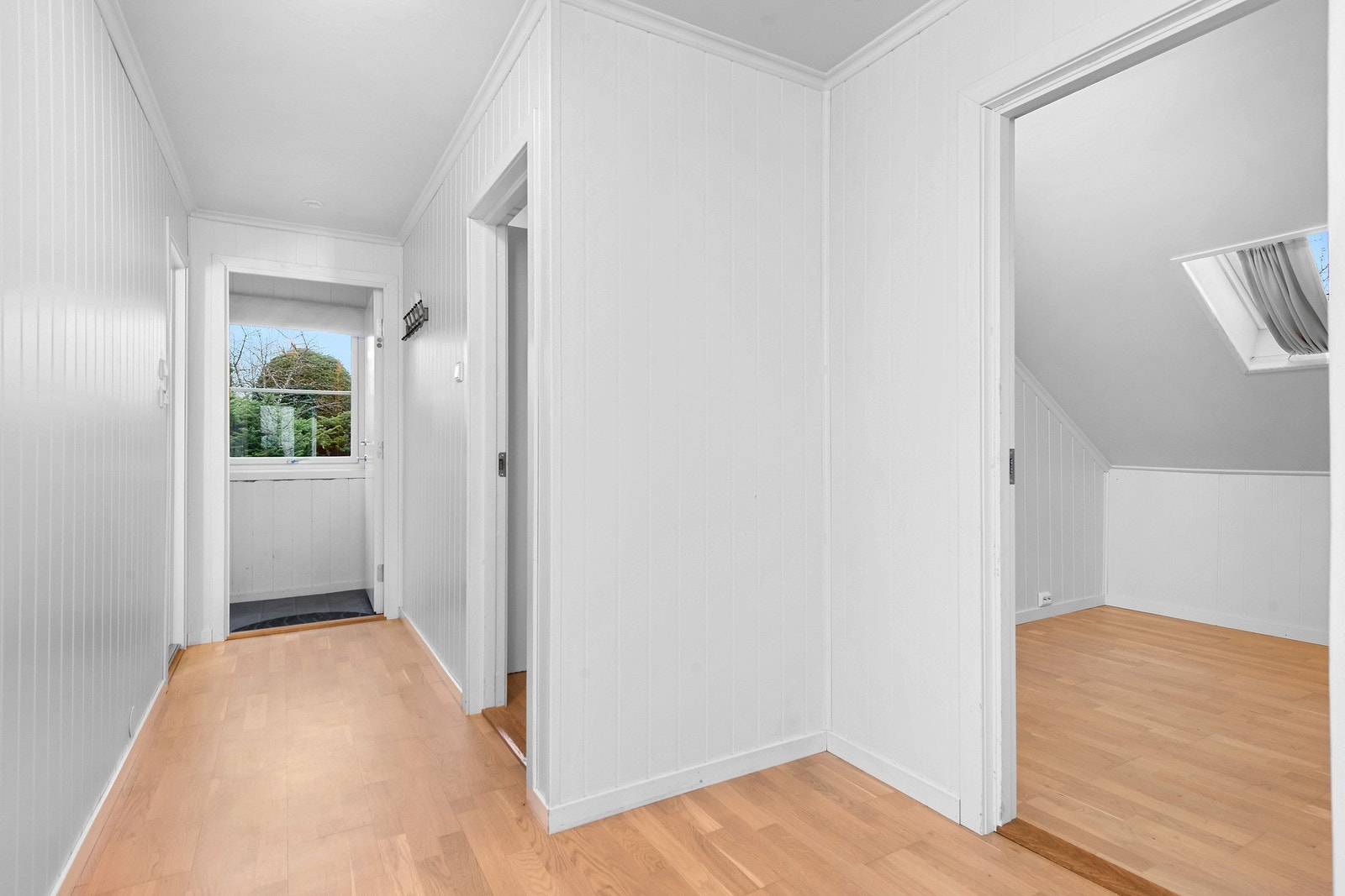 Boenhet på loft: Gang Galleribilde