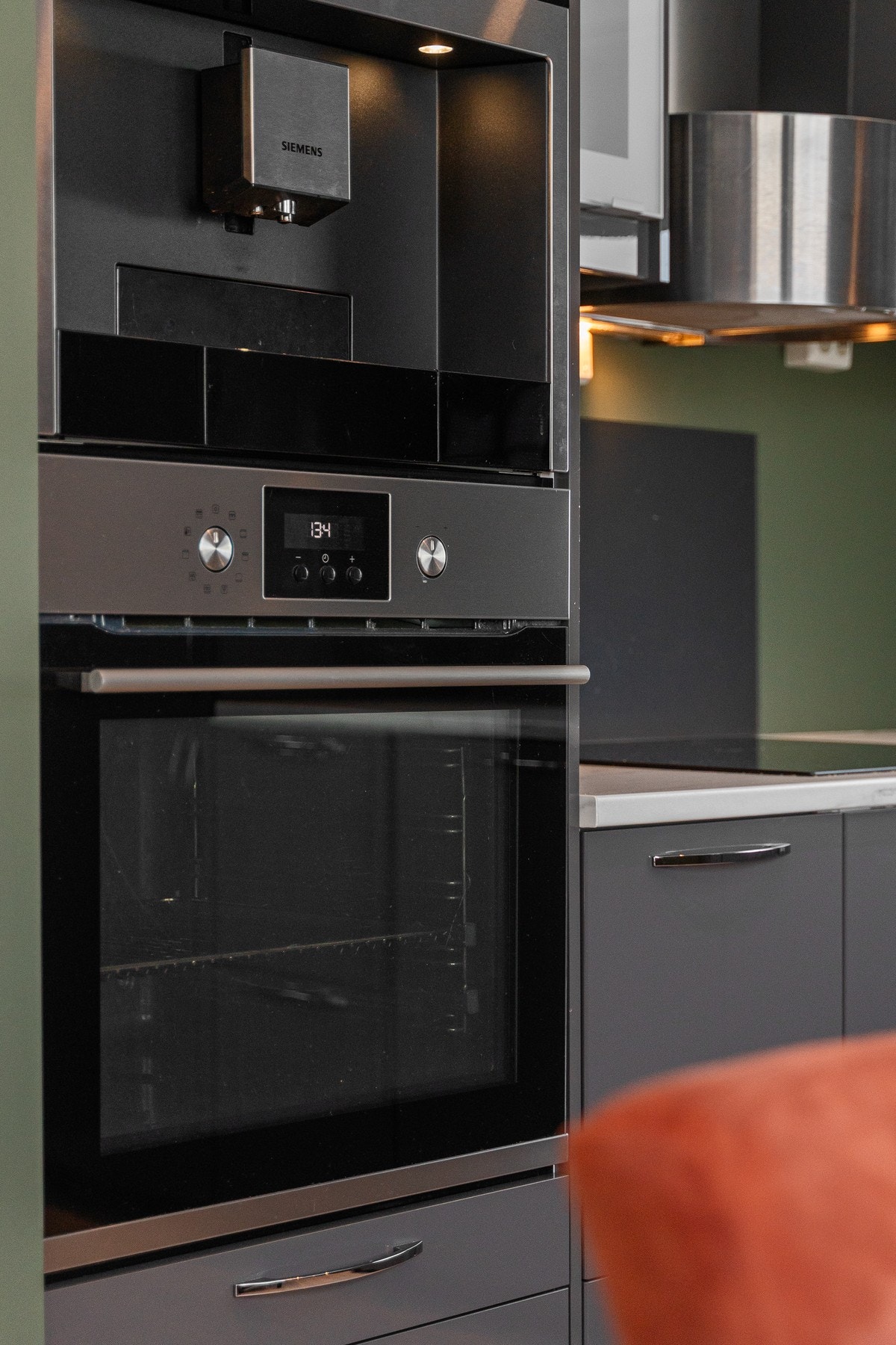 Alle hvitevarene er integrerte og medfølger i handelen. Galleribilde