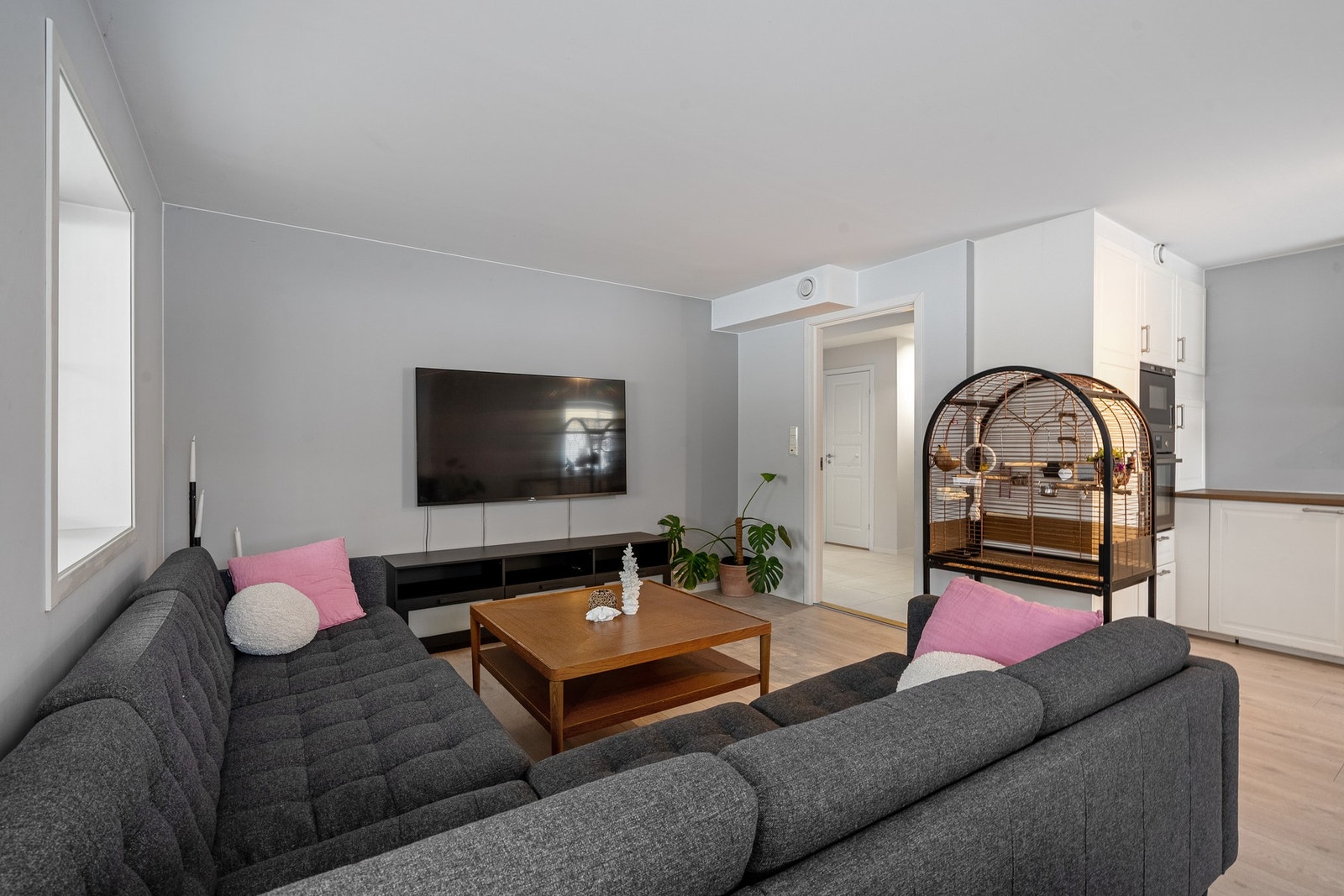 Stue underetasje. Galleribilde