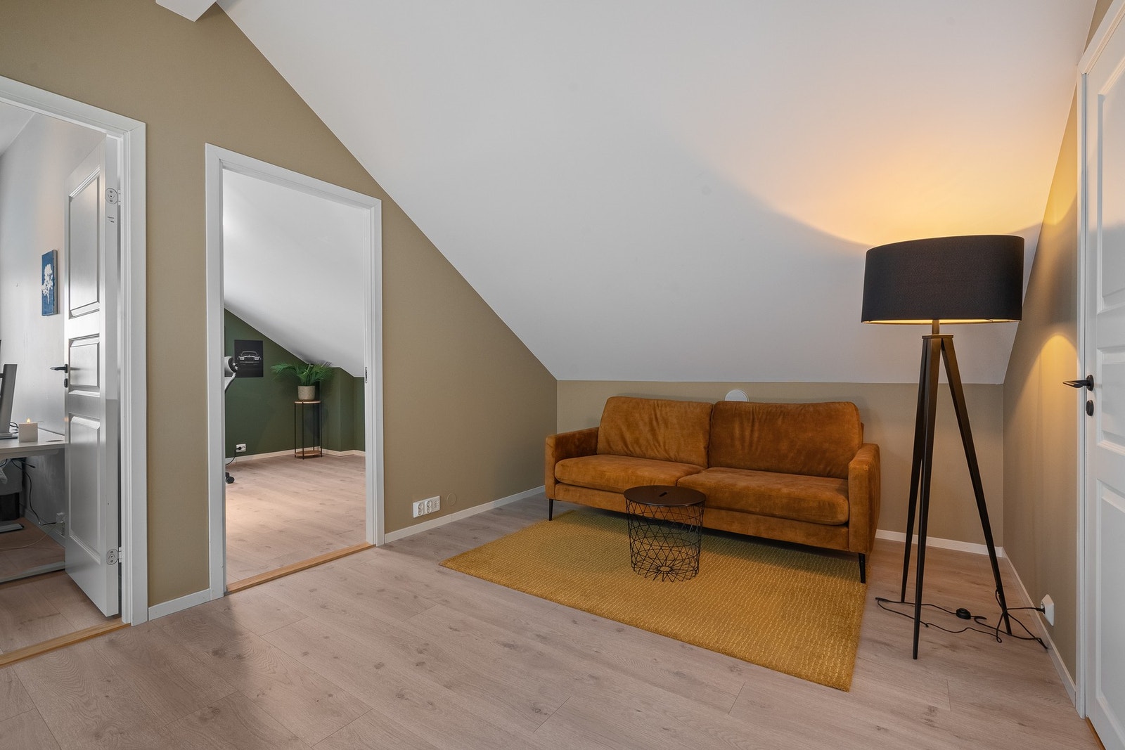 Stue i 2. etasje. Galleribilde