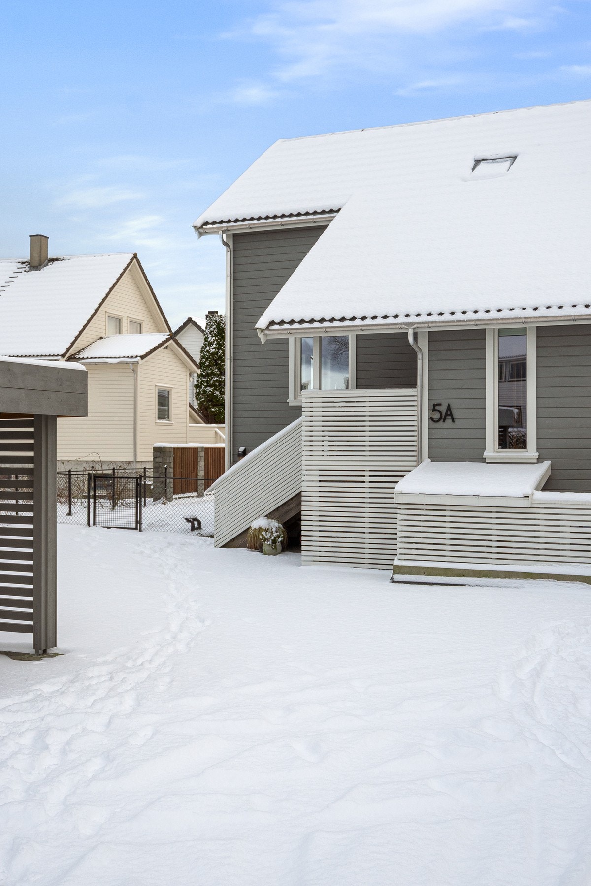 Inngangsparti. Galleribilde