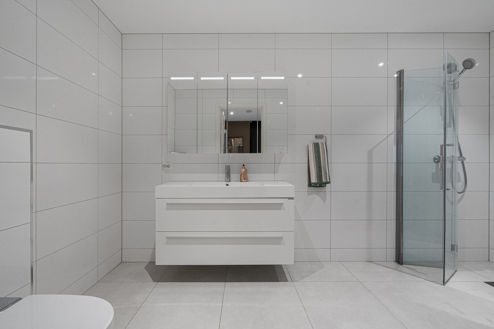 Bad 1. etasje. Galleribilde