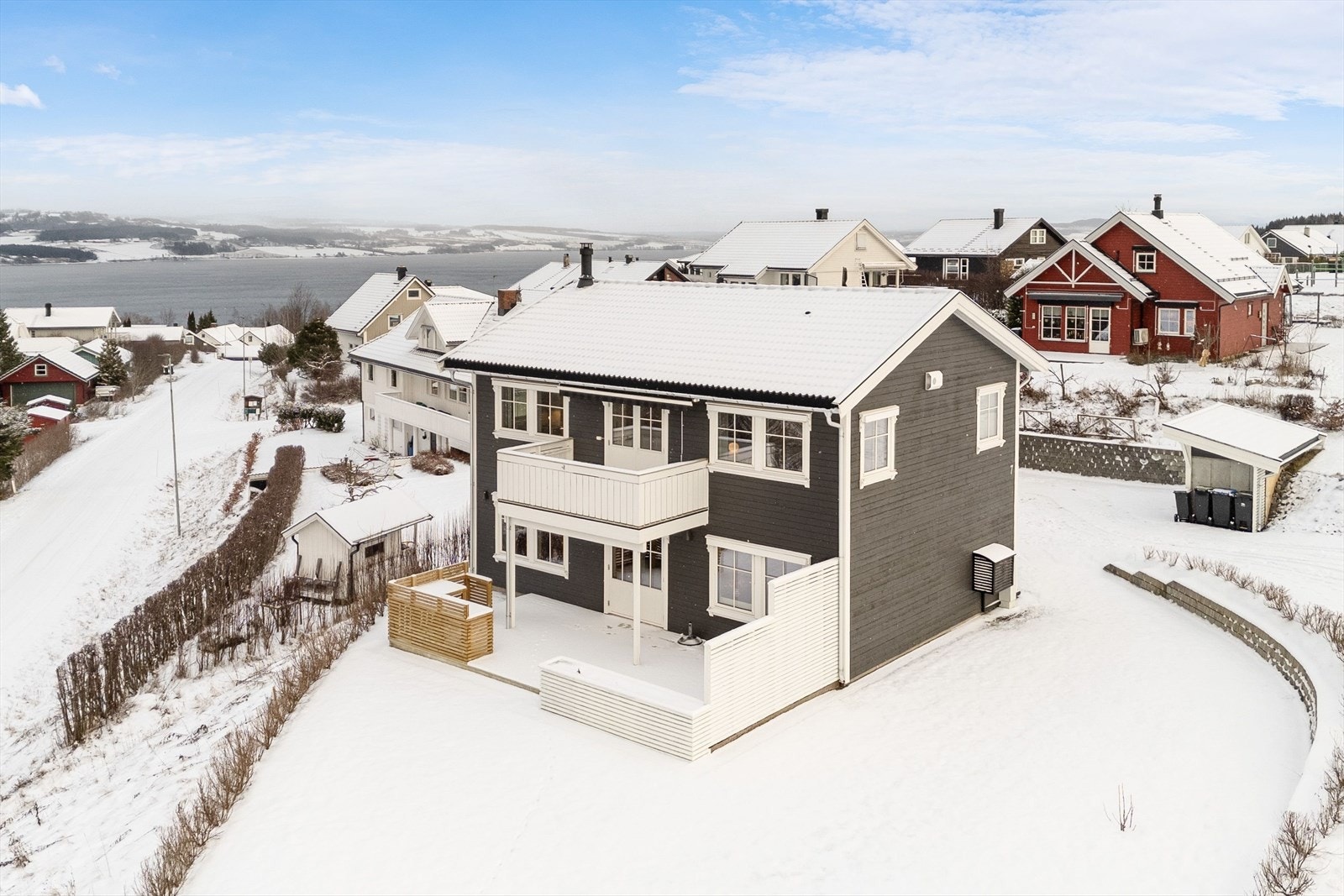 Nordvik Eiendomsmegling v/ Vegard Dotseth presenterer Engelundsvegen 7 i Nordlia! Foto: Torben Olav Wirkestad Galleribilde