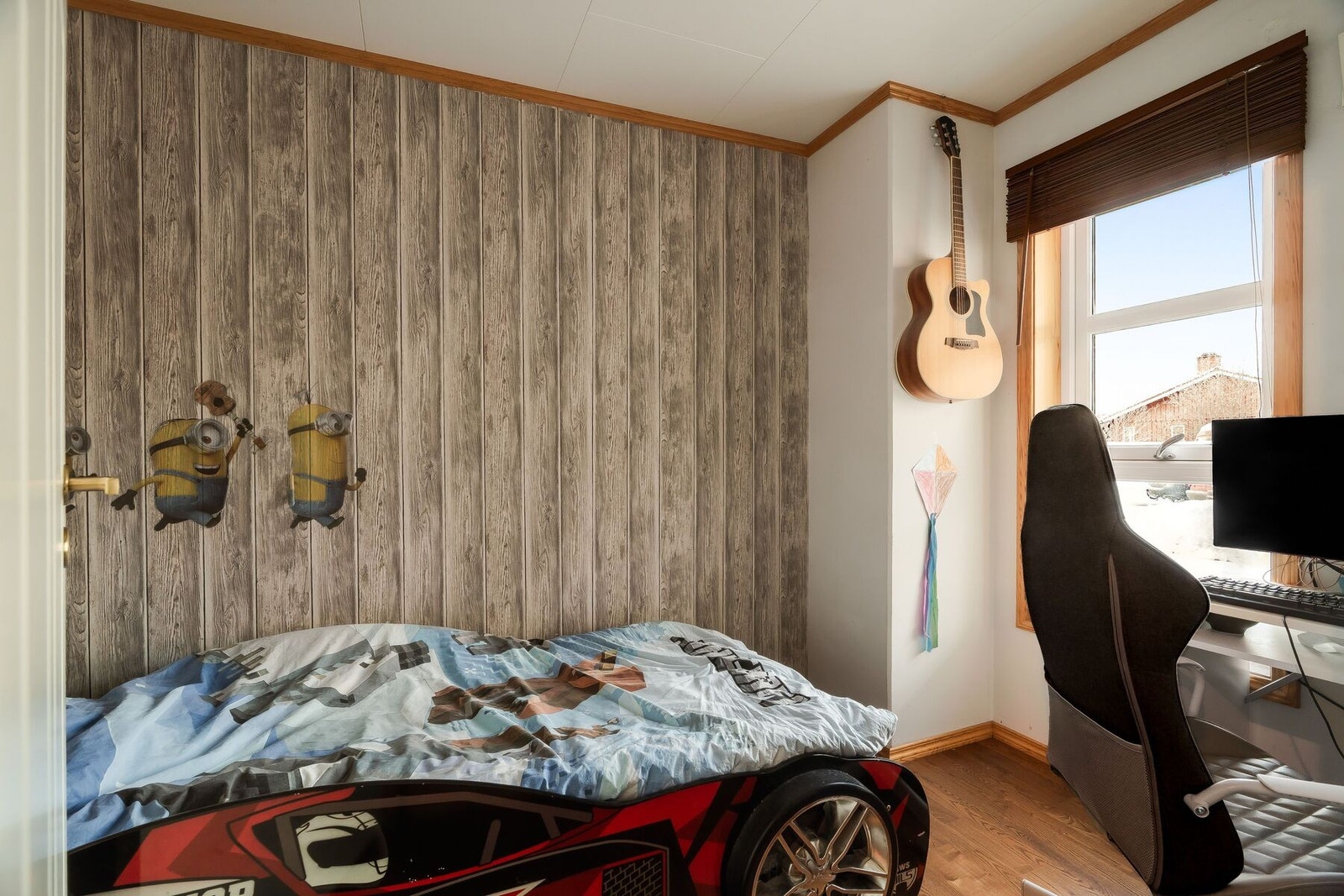 Det andre soverommet er på 5,9 m² og passer ypperlig som barnerom, kontor eller hobbyrom. Galleribilde