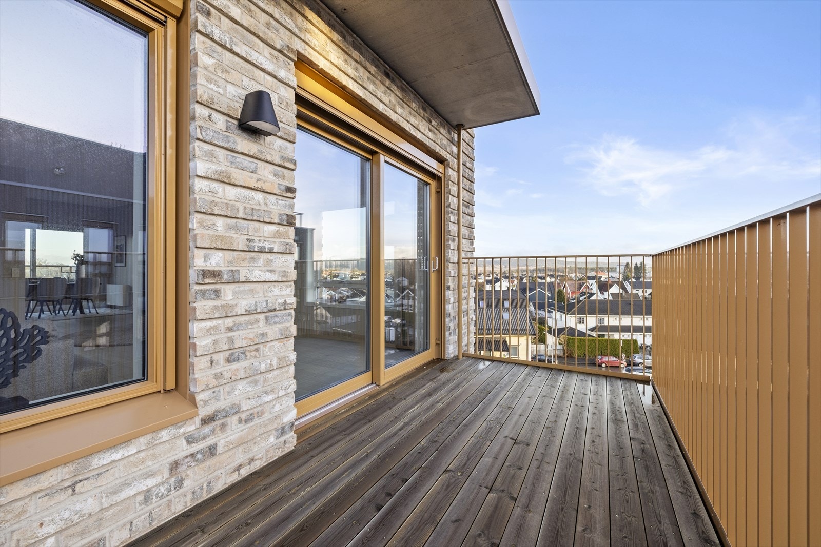 Dette er en helt ny 4-roms toppleilighet med to balkonger. Foto av Mads Karlsen. Galleribilde