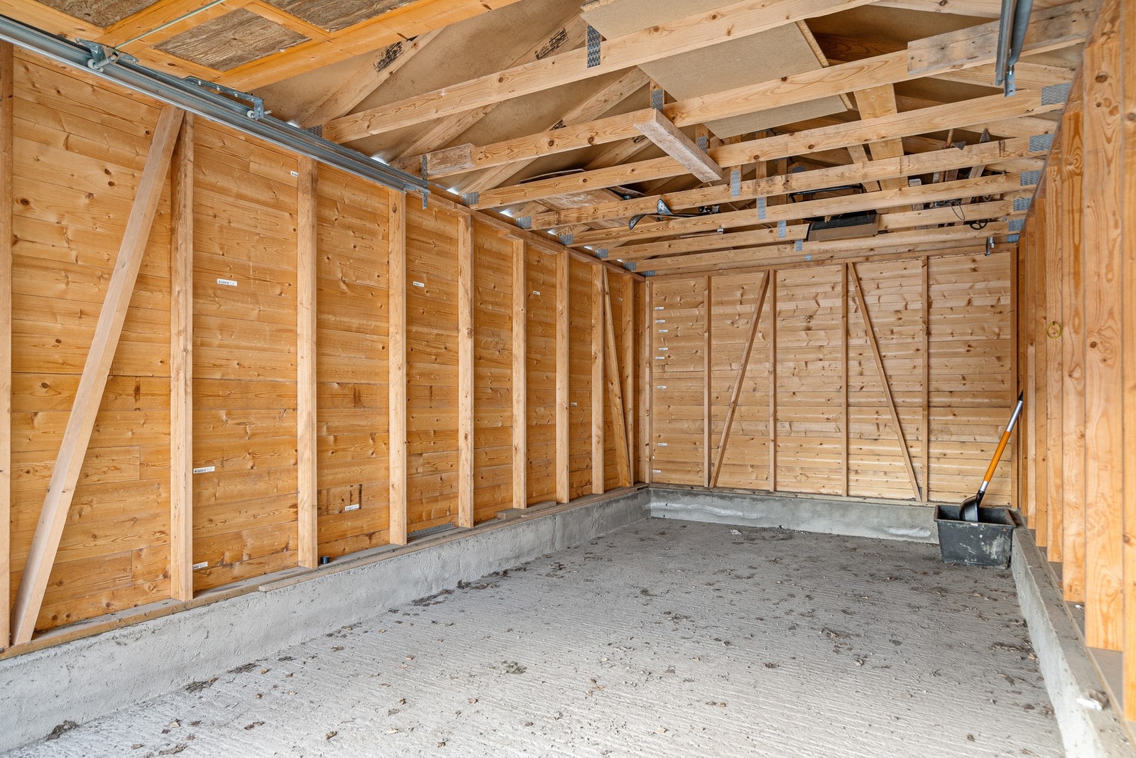 Innvendig i garasjen Galleribilde