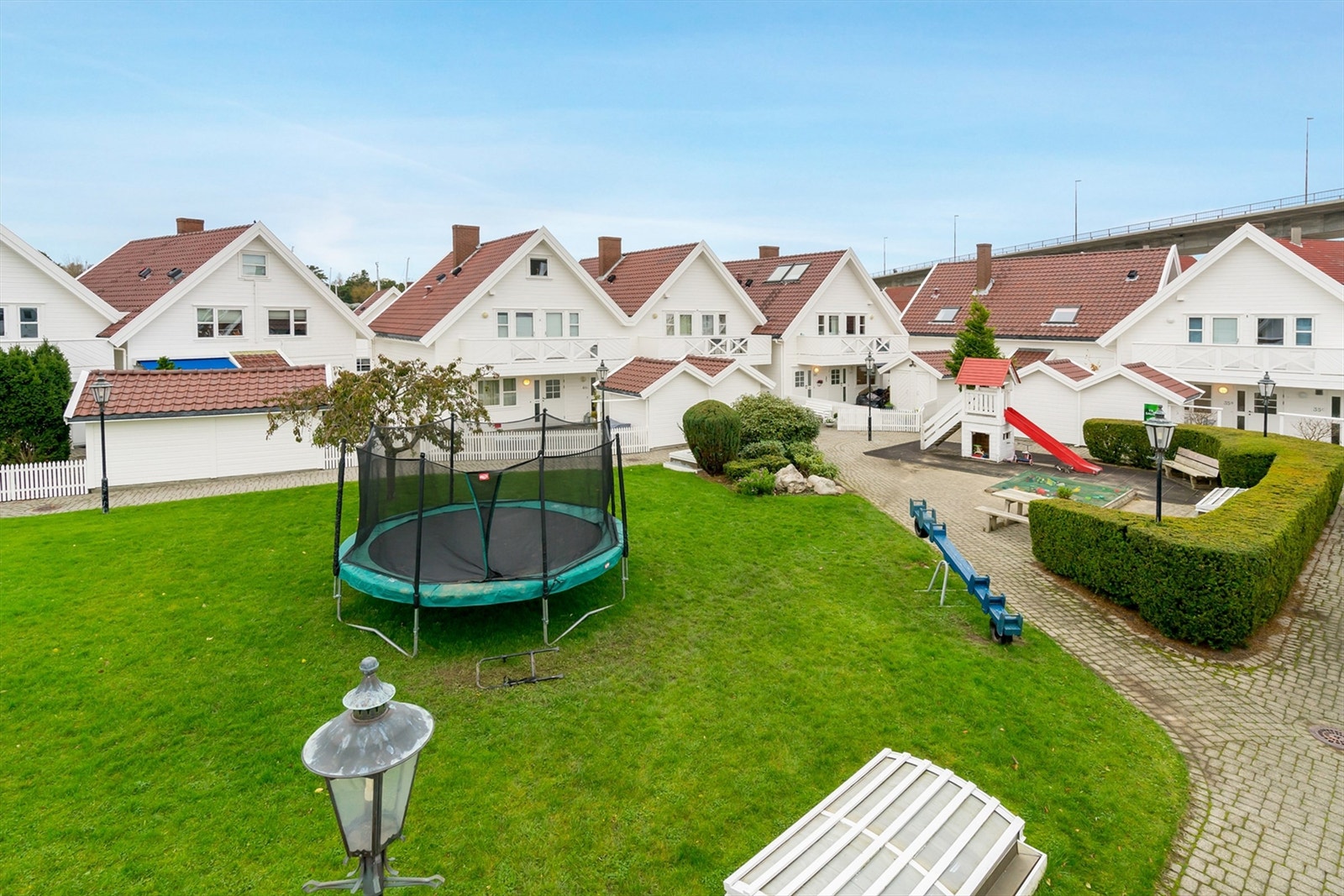 Flott opparbeidede felles utearealer. Galleribilde