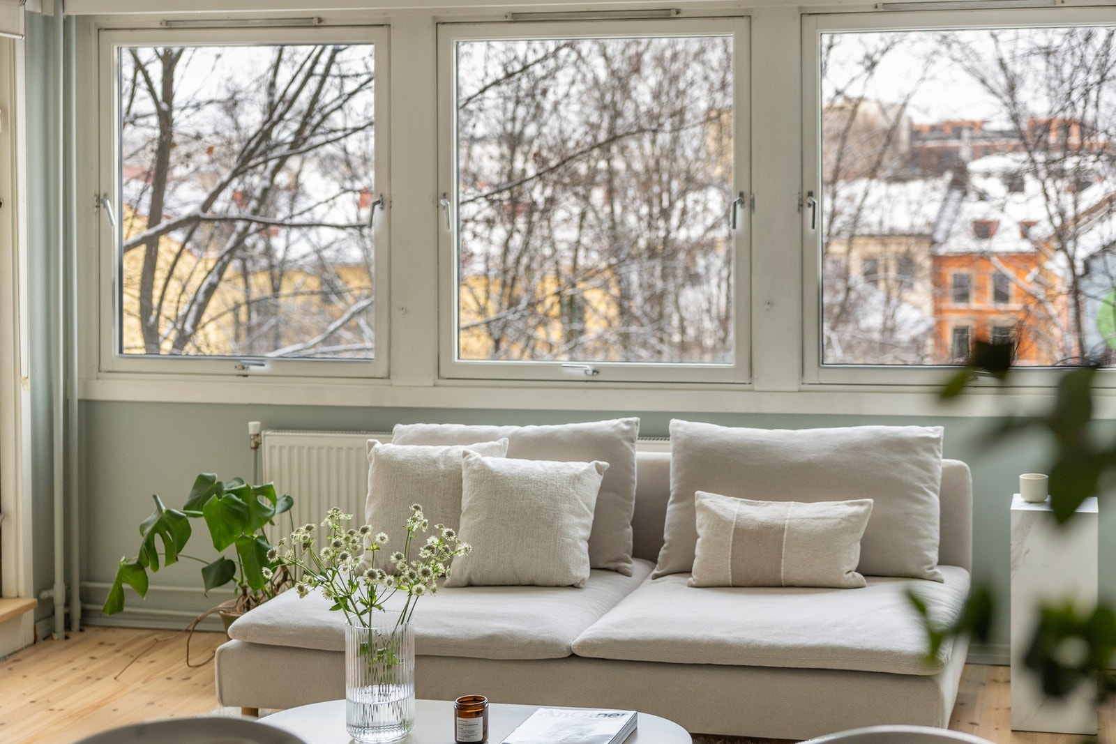 På gulvet er det lagt parkett. Galleribilde