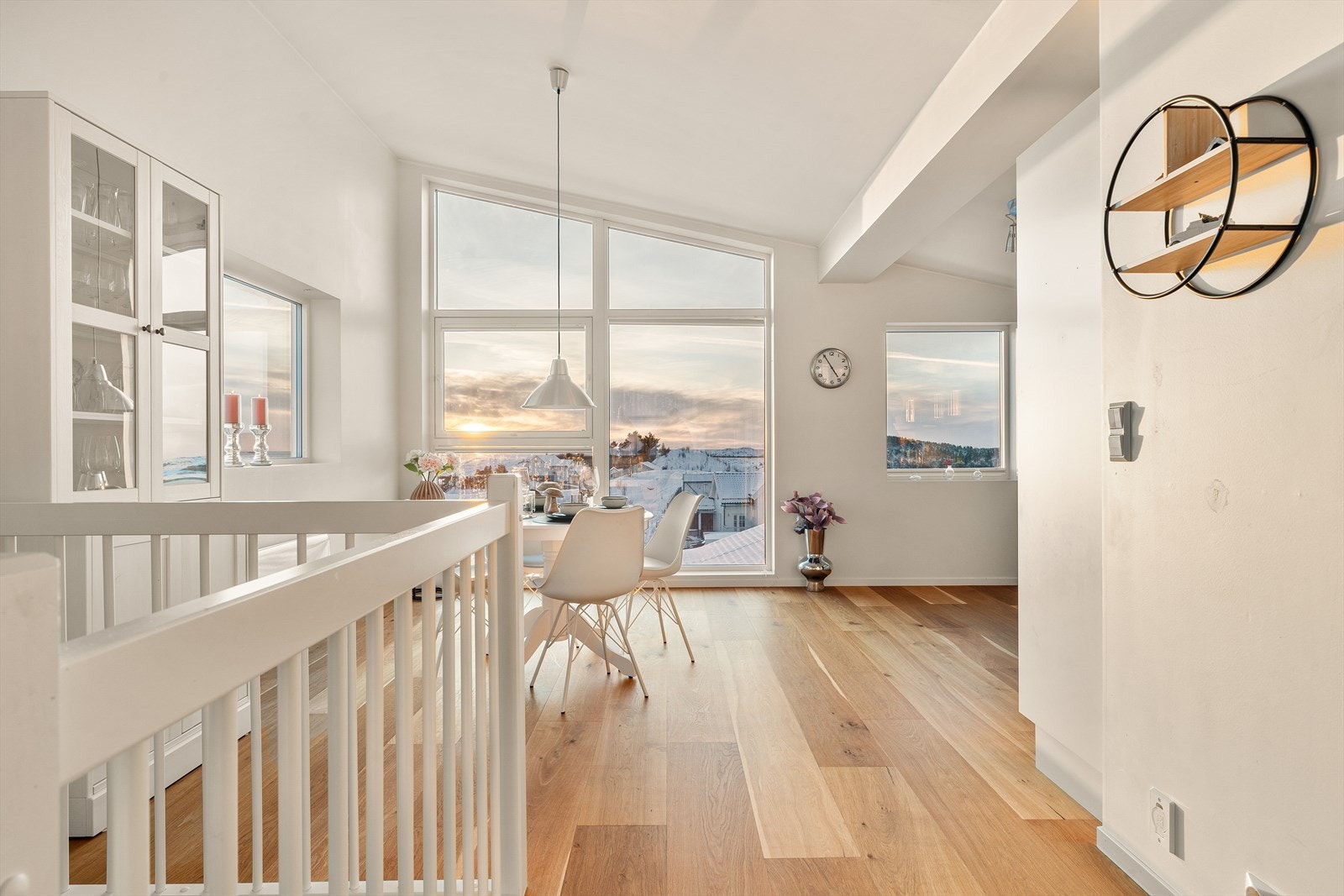 Legg merke til den ekstra takhøyden! Galleribilde