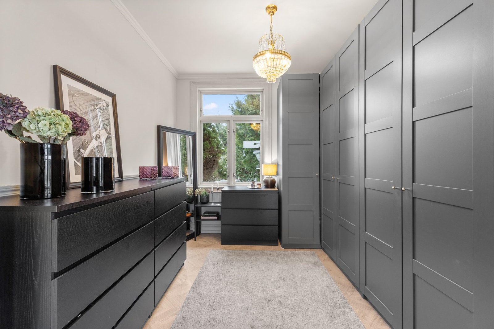 Garderoberom | Rommet er byggemeldt som spisestue og kan enkelt gjøres om til soverom eller stue Galleribilde