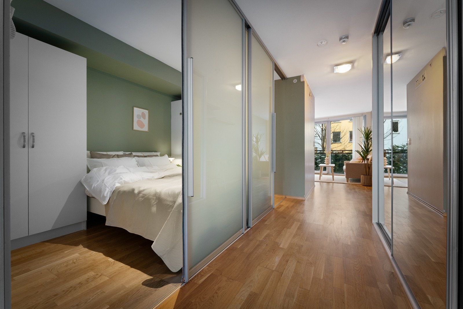 Romslig soveakove på hele 8,7 kvm Galleribilde