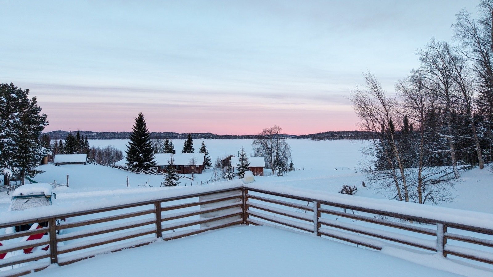 Nydelig utsikt fra eiendommen. Galleribilde