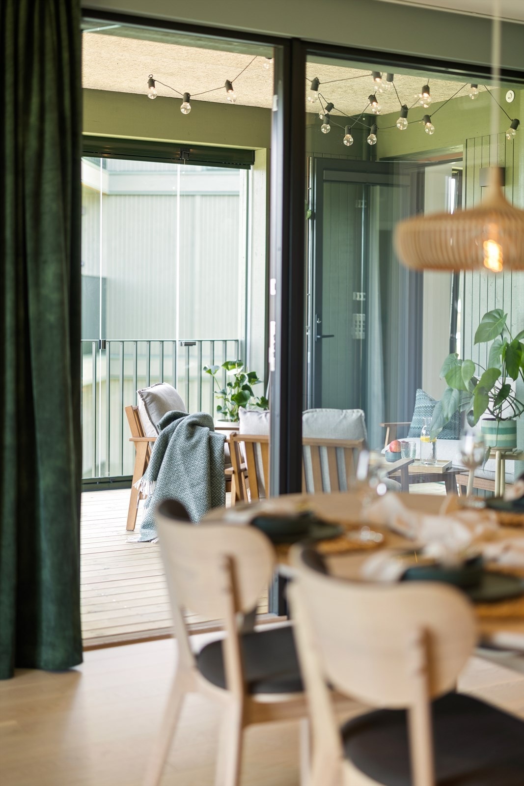 Blokken ble ferdigstilt i 2023 og har et godt inneklima med balansert ventilasjon og vannbåren varme i gulv. Galleribilde