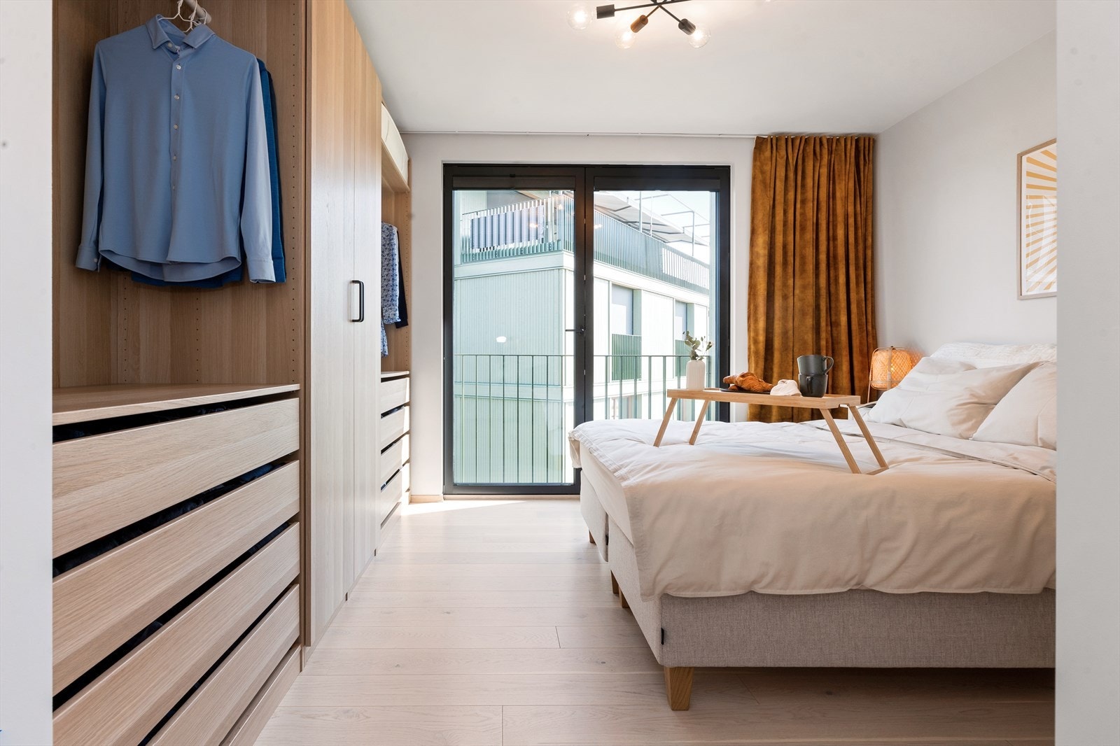 Fransk balkong gir en ekstra luftig følelse til rommet. Galleribilde