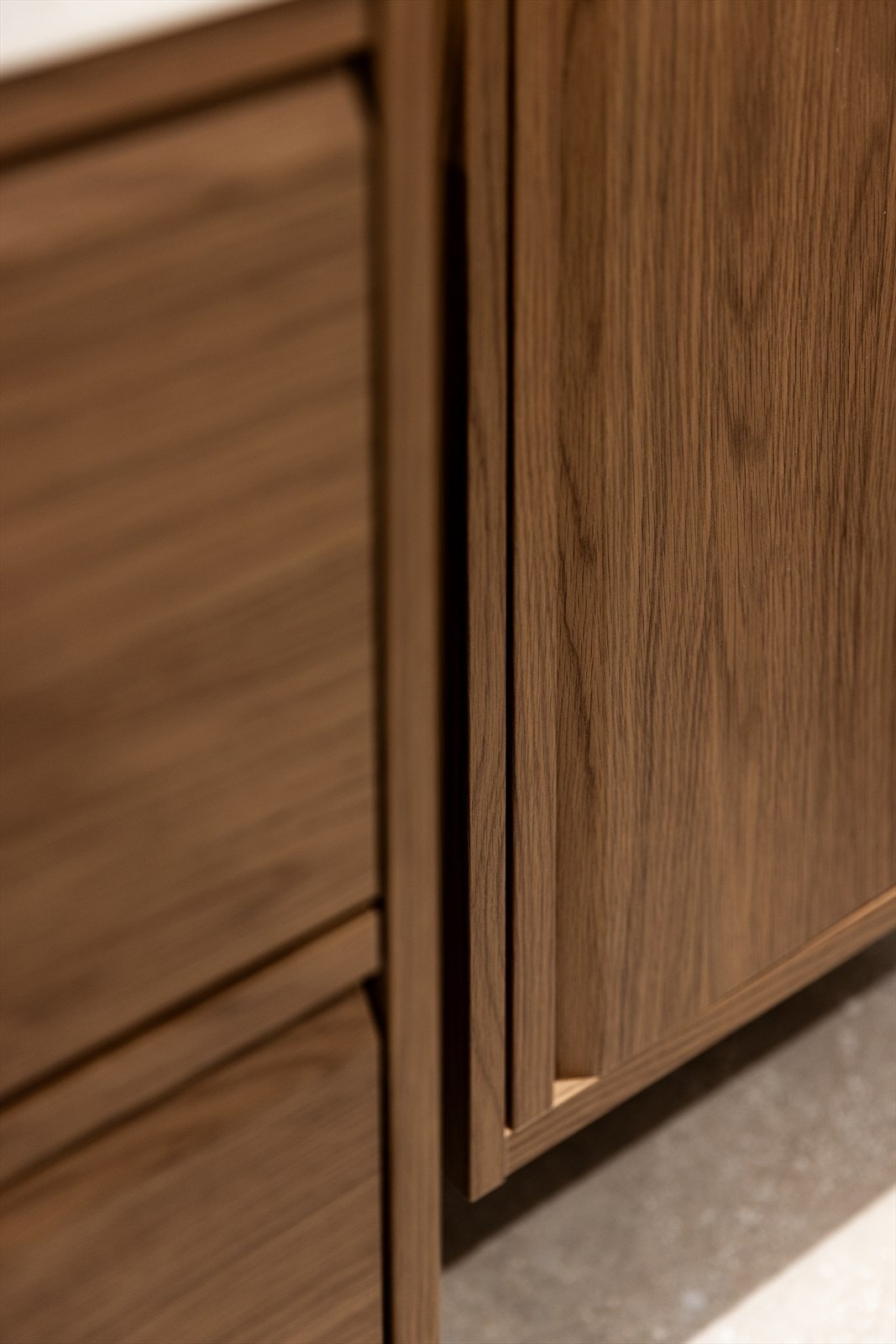 Detalj, høyskap på bad Galleribilde