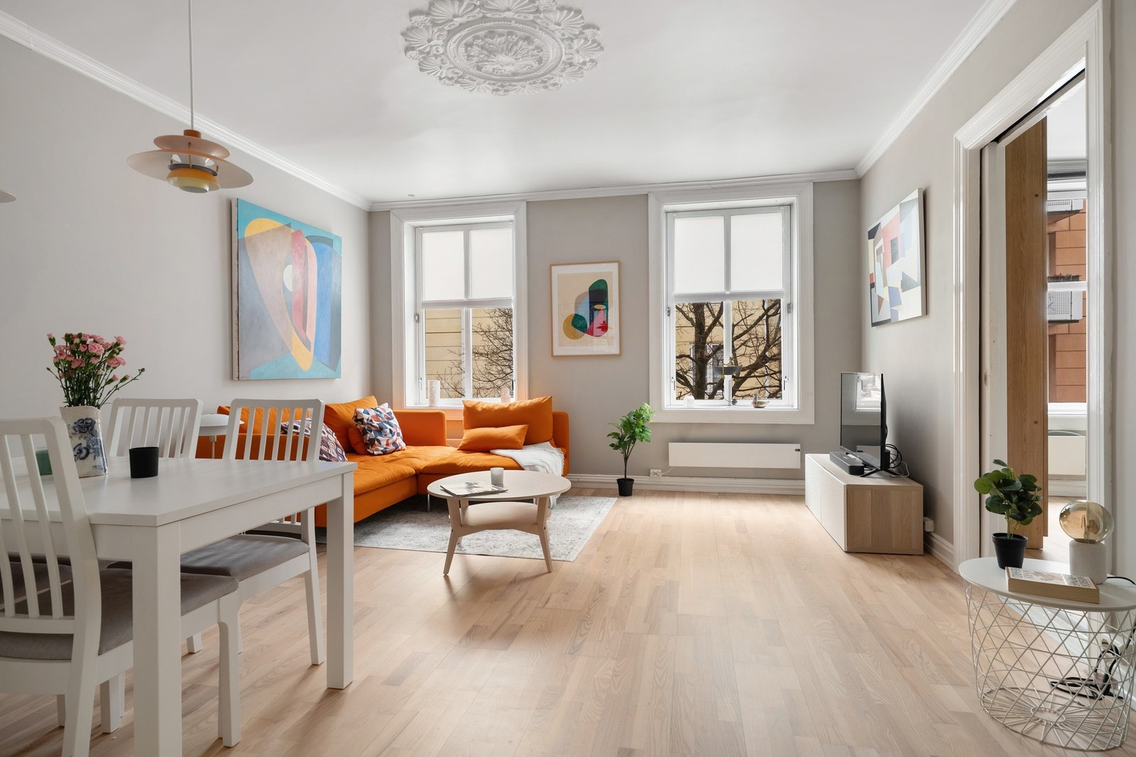 Velkommen til Motzfeldts gate 12 - en sentrumsnær 2-roms beliggende i 2. etasje i klassisk bygård. Foto: Tigerstaden Boligfoto. Galleribilde