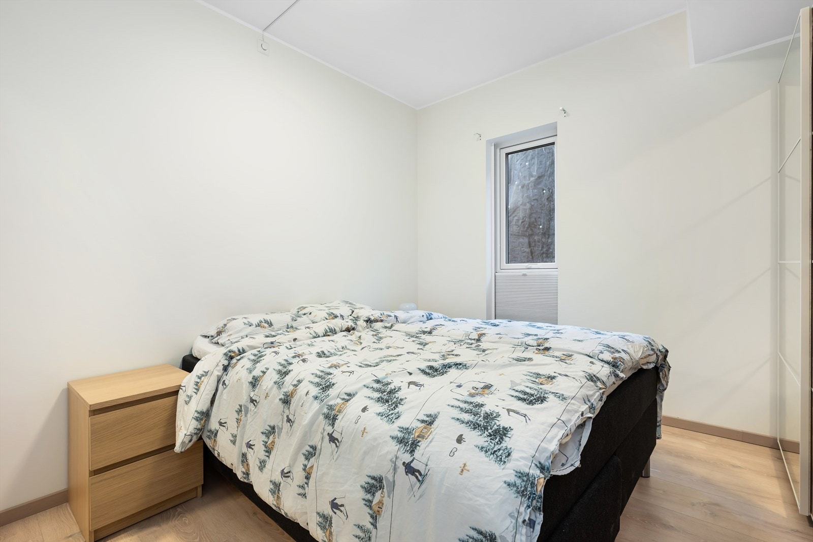 Leiligheten inneholder 2 romslige soverom. Galleribilde