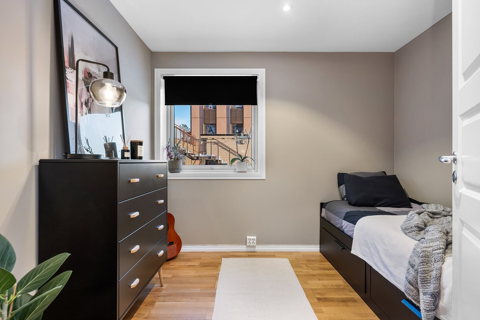 Soverom nr 2 er også av god størrelse. Galleribilde