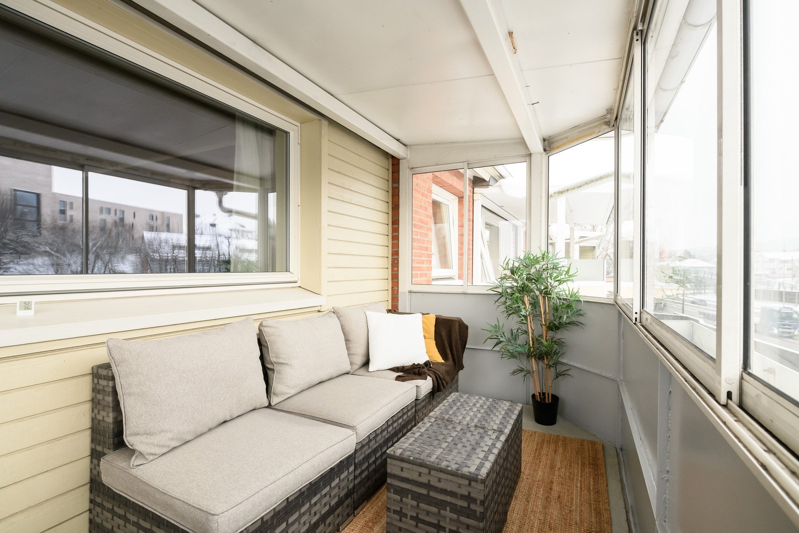 Innglasset balkong på 7,5 m² Galleribilde