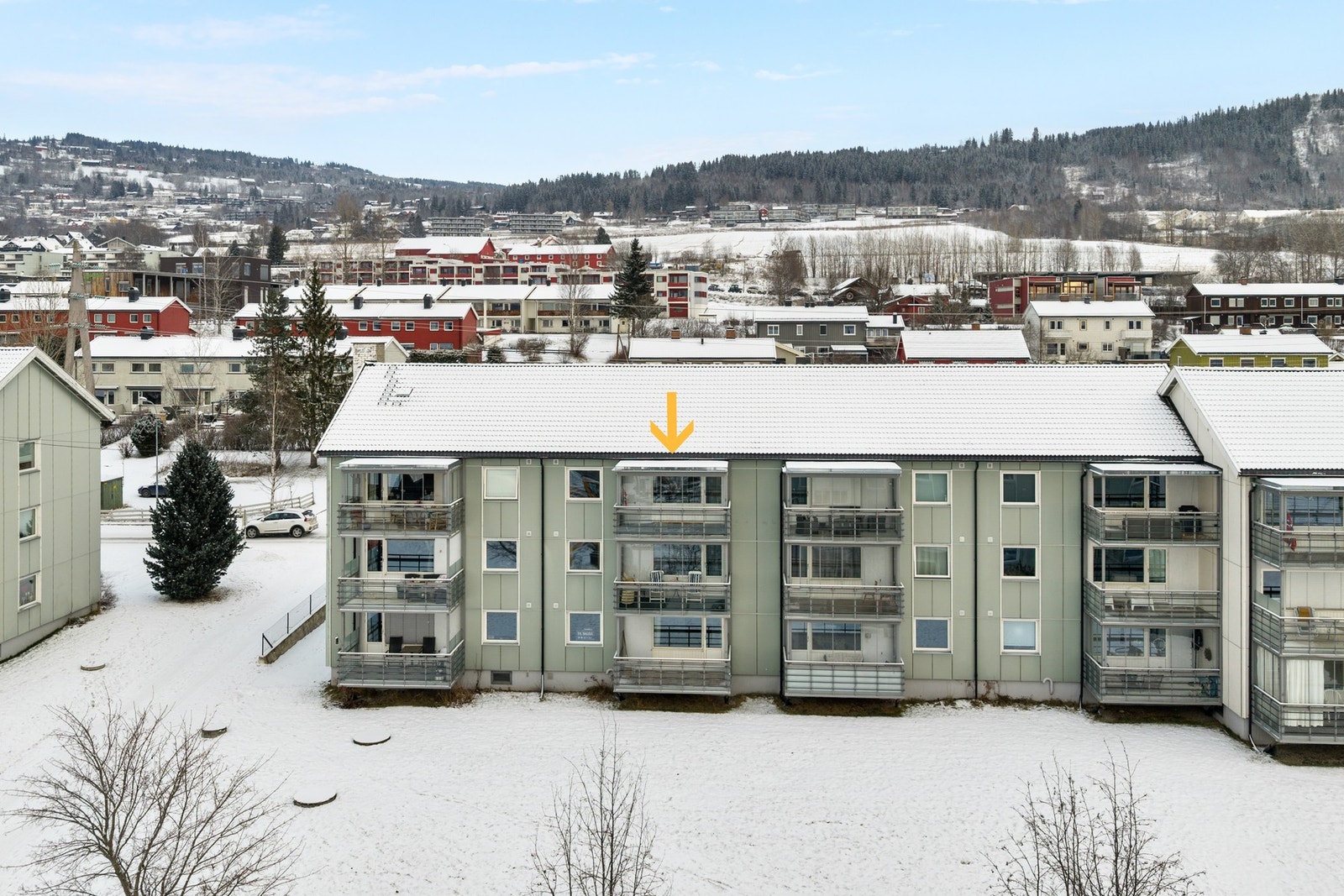 Leiligheten ligger i 3. etasje/toppetasjen Galleribilde