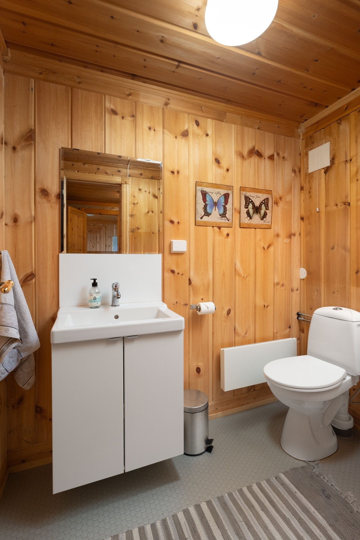 Toalettrommet. Galleribilde