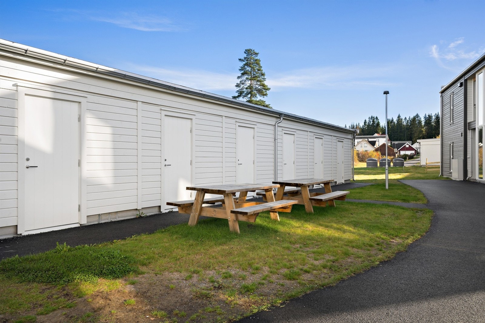 Oppbevaringsplass i en bod i rekke Galleribilde