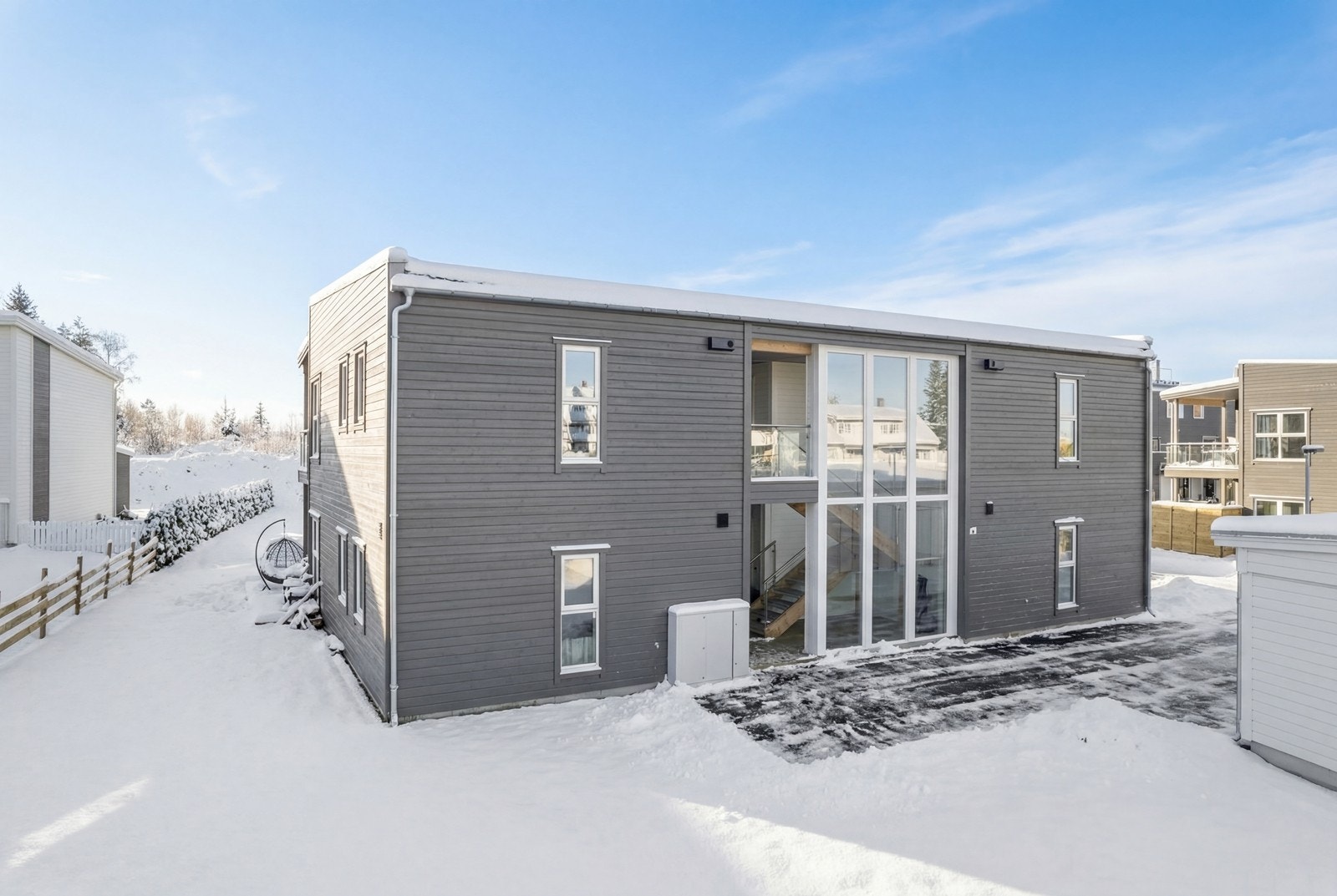 Fasade vinter (digitalt illustrert vinterbilde) Galleribilde