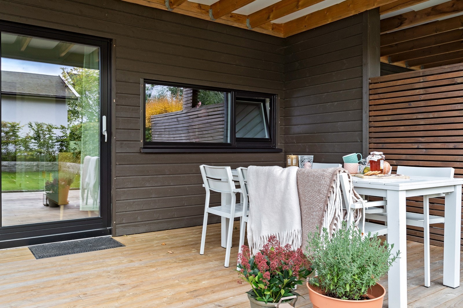 Terrassen ved TV- stuen nede Galleribilde