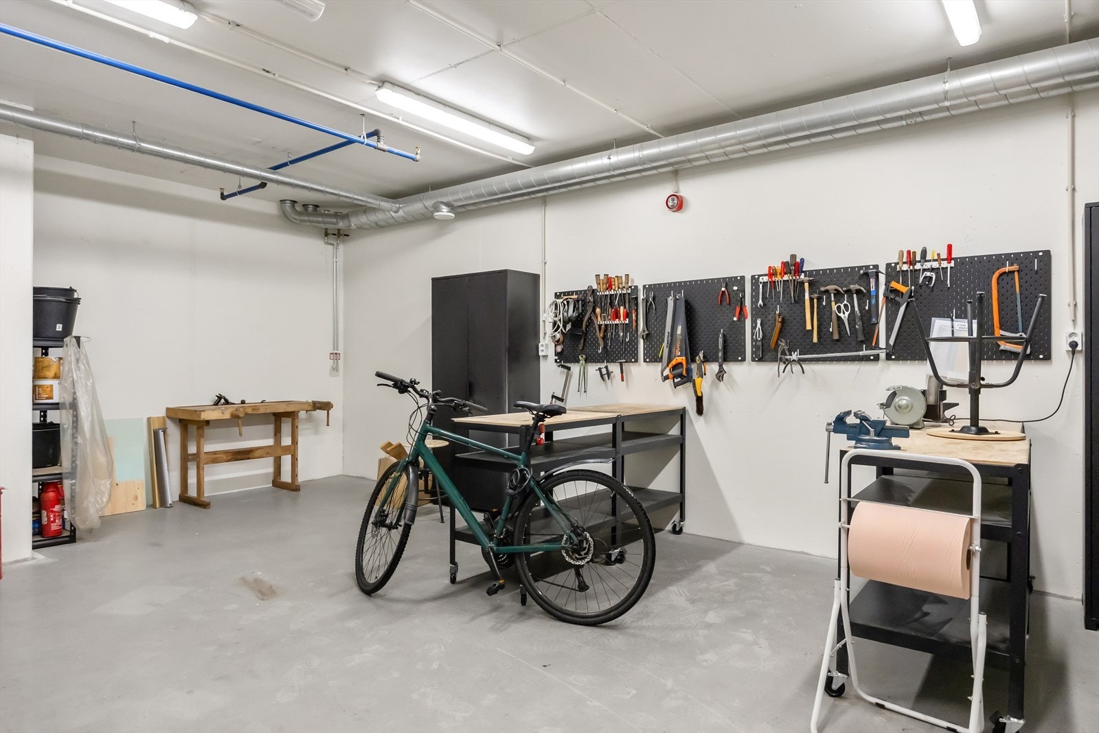 Borettslaget har også eget verksted ved vedlikeholdsbehov. Galleribilde