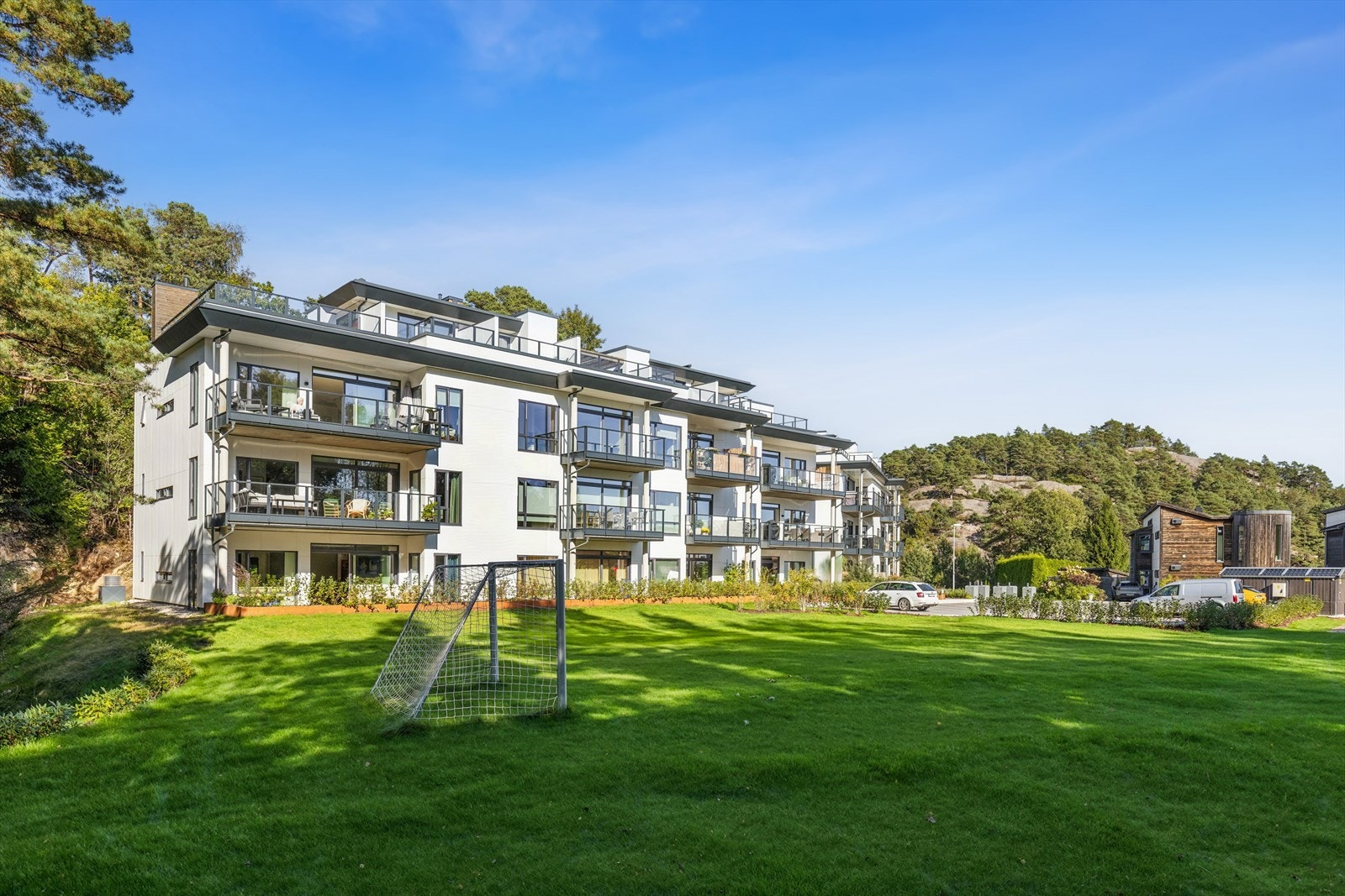 Frodig og pent rundt komplekset Galleribilde