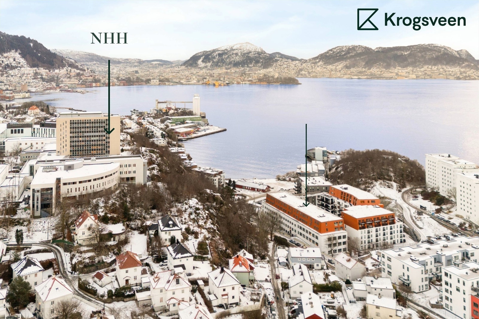 Utmerket beliggenhet med nærhet til sentrum, kollektivtransport, sjø og rekreasjon. Kort gangavstand til NHH og bussavganger i både sør- og nordgående retning. Galleribilde